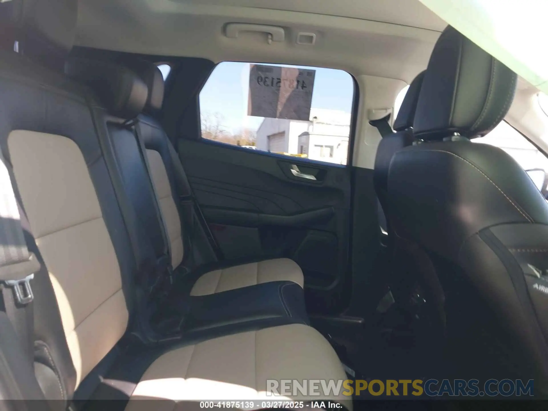 8 fotografías del automóvil dañado 1FMCU9DZ8MUA21042 FORD ESCAPE 2021