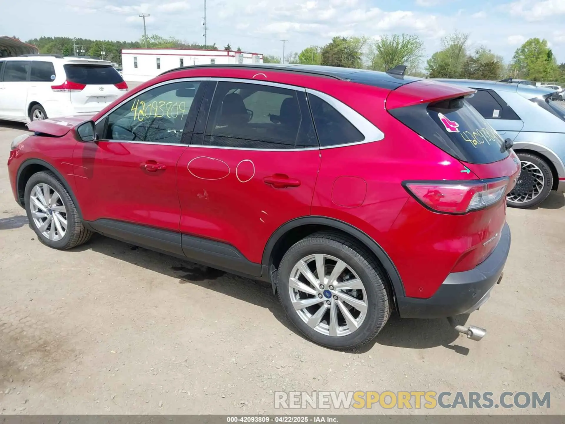 3 fotografías del automóvil dañado 1FMCU9DZ9MUA15184 FORD ESCAPE 2021
