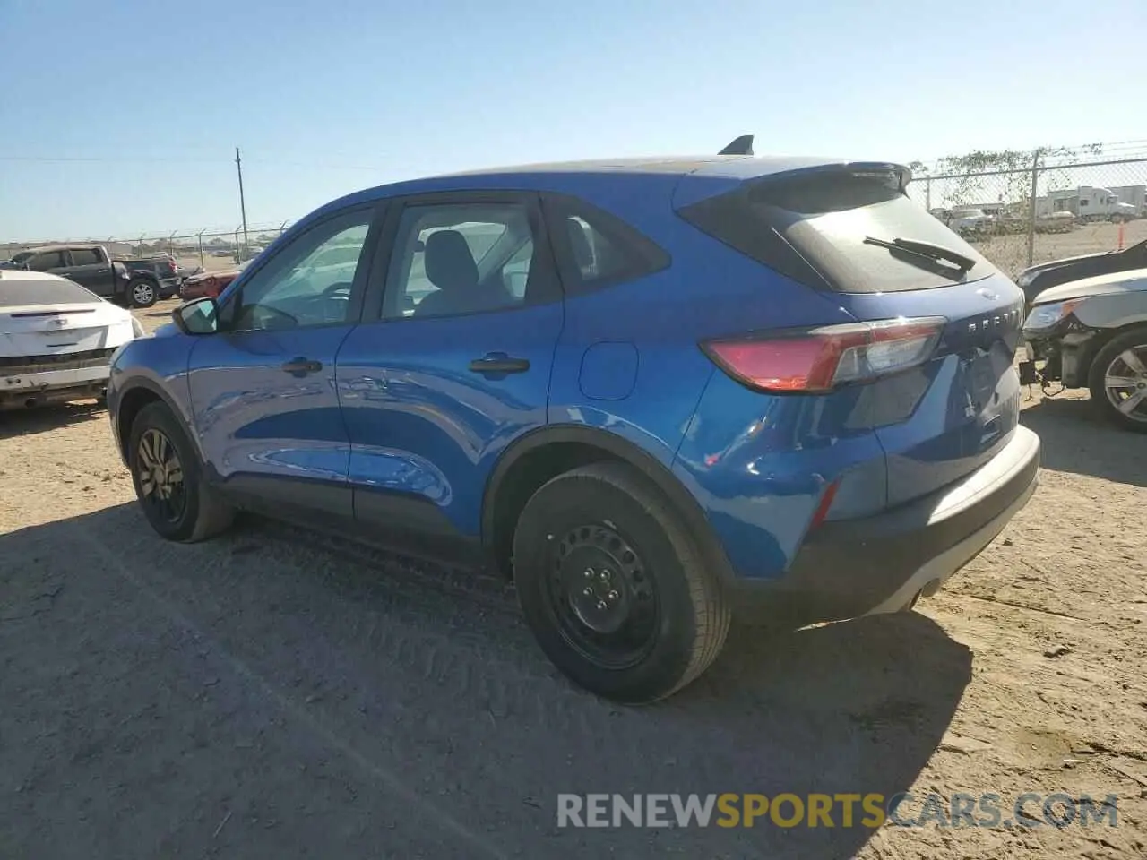 2 fotografías del automóvil dañado 1FMCU9F65MUA94498 FORD ESCAPE 2021