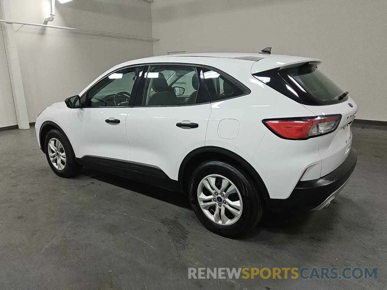 2 fotografías del automóvil dañado 1FMCU9F66MUA74034 FORD ESCAPE 2021