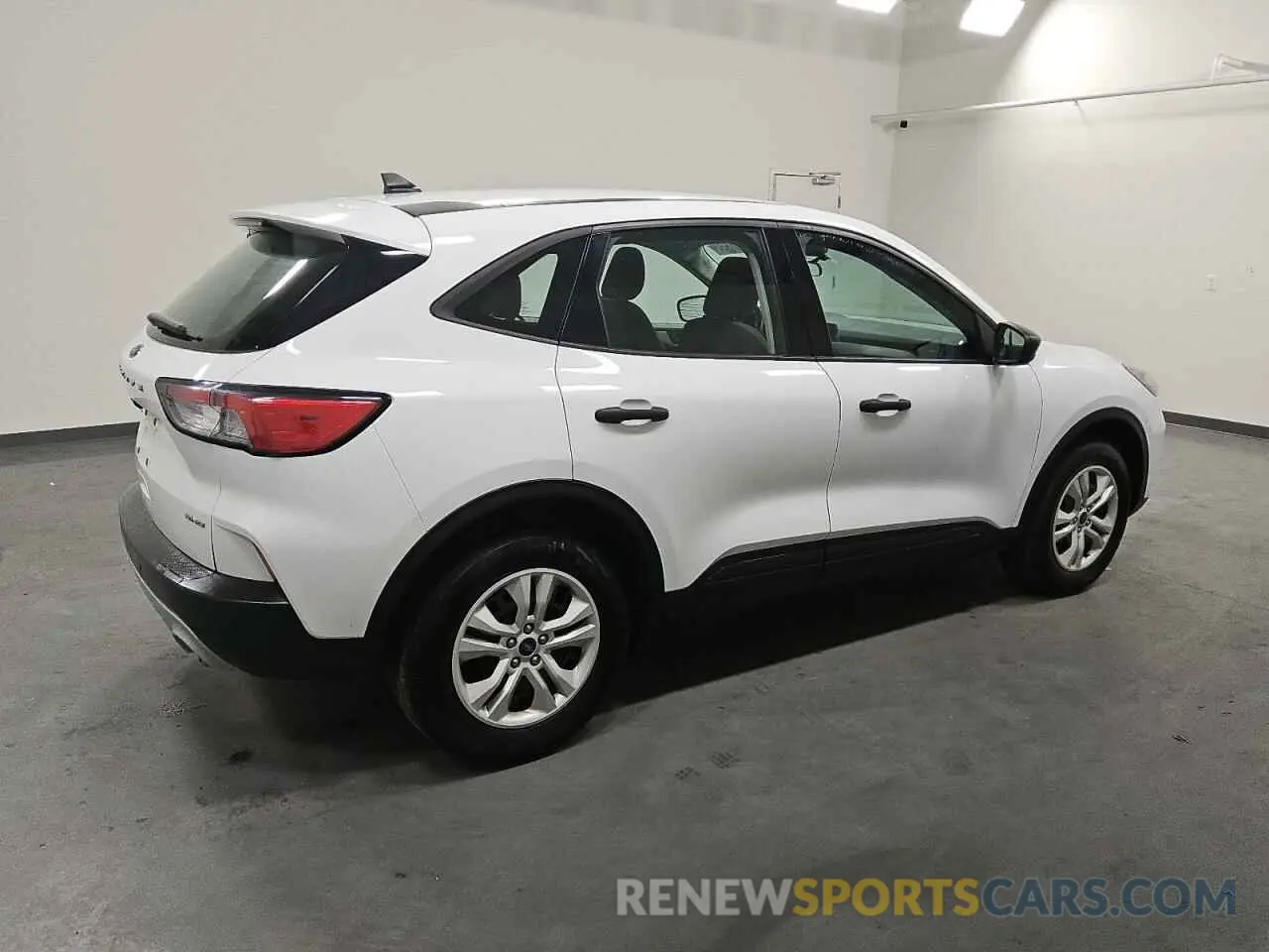 3 fotografías del automóvil dañado 1FMCU9F66MUA74034 FORD ESCAPE 2021