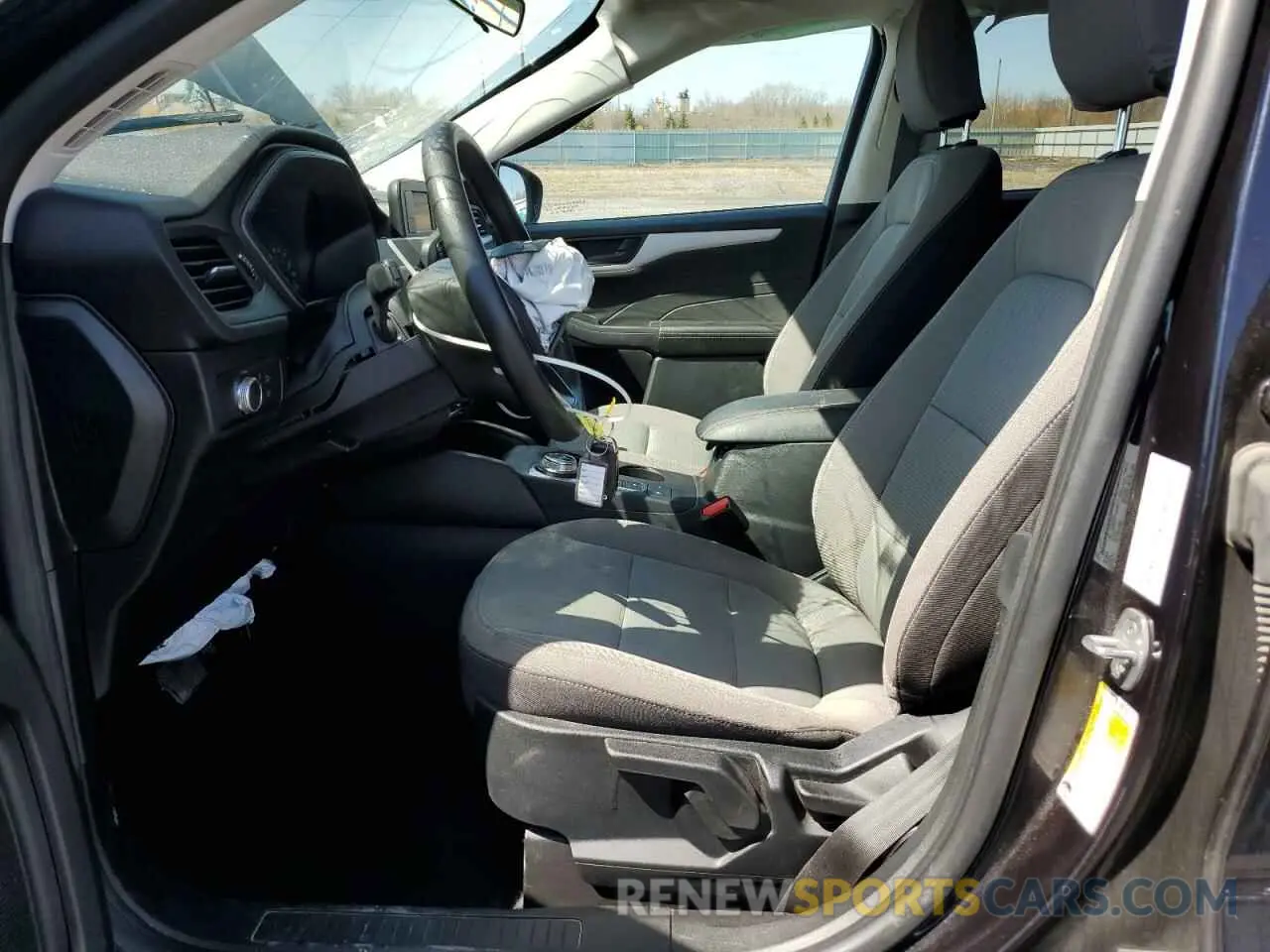 7 fotografías del automóvil dañado 1FMCU9F68MUB03565 FORD ESCAPE 2021