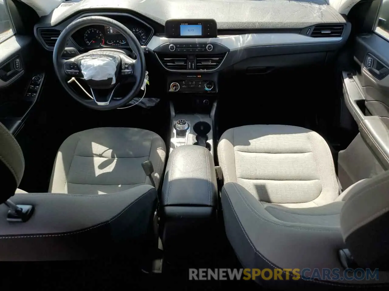 8 fotografías del automóvil dañado 1FMCU9F68MUB03565 FORD ESCAPE 2021