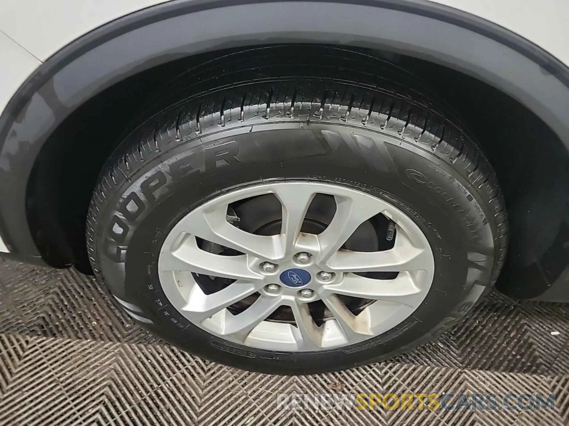 50 fotografías del automóvil dañado 1FMCU9G61MUA52585 FORD ESCAPE 2021
