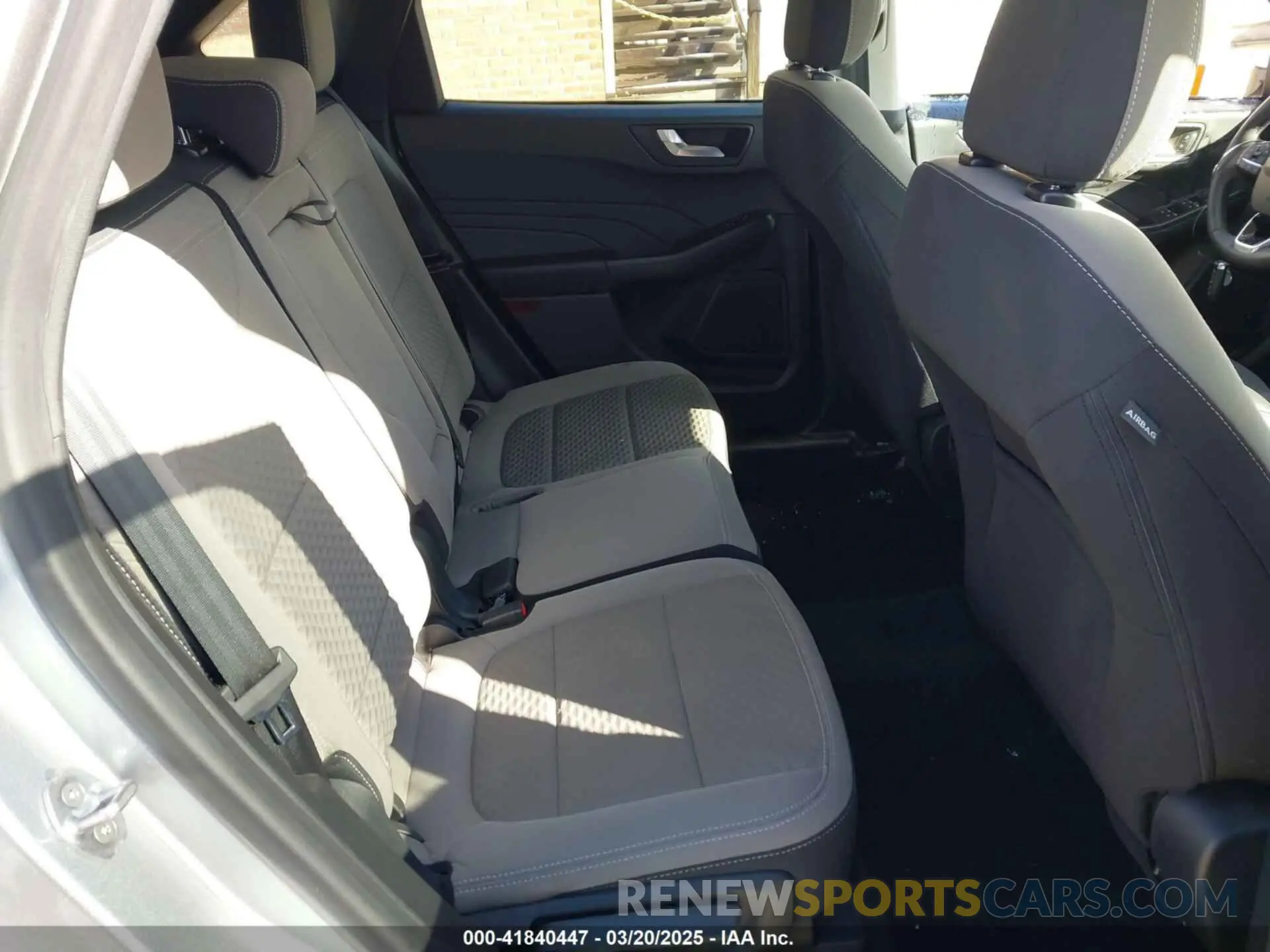 8 fotografías del automóvil dañado 1FMCU9G61MUB20836 FORD ESCAPE 2021