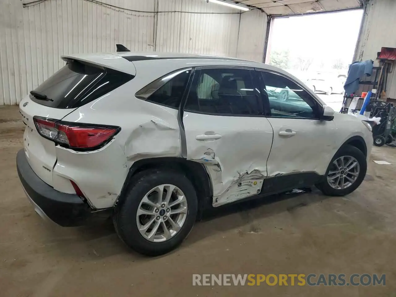 3 fotografías del automóvil dañado 1FMCU9G62MUA50568 FORD ESCAPE 2021