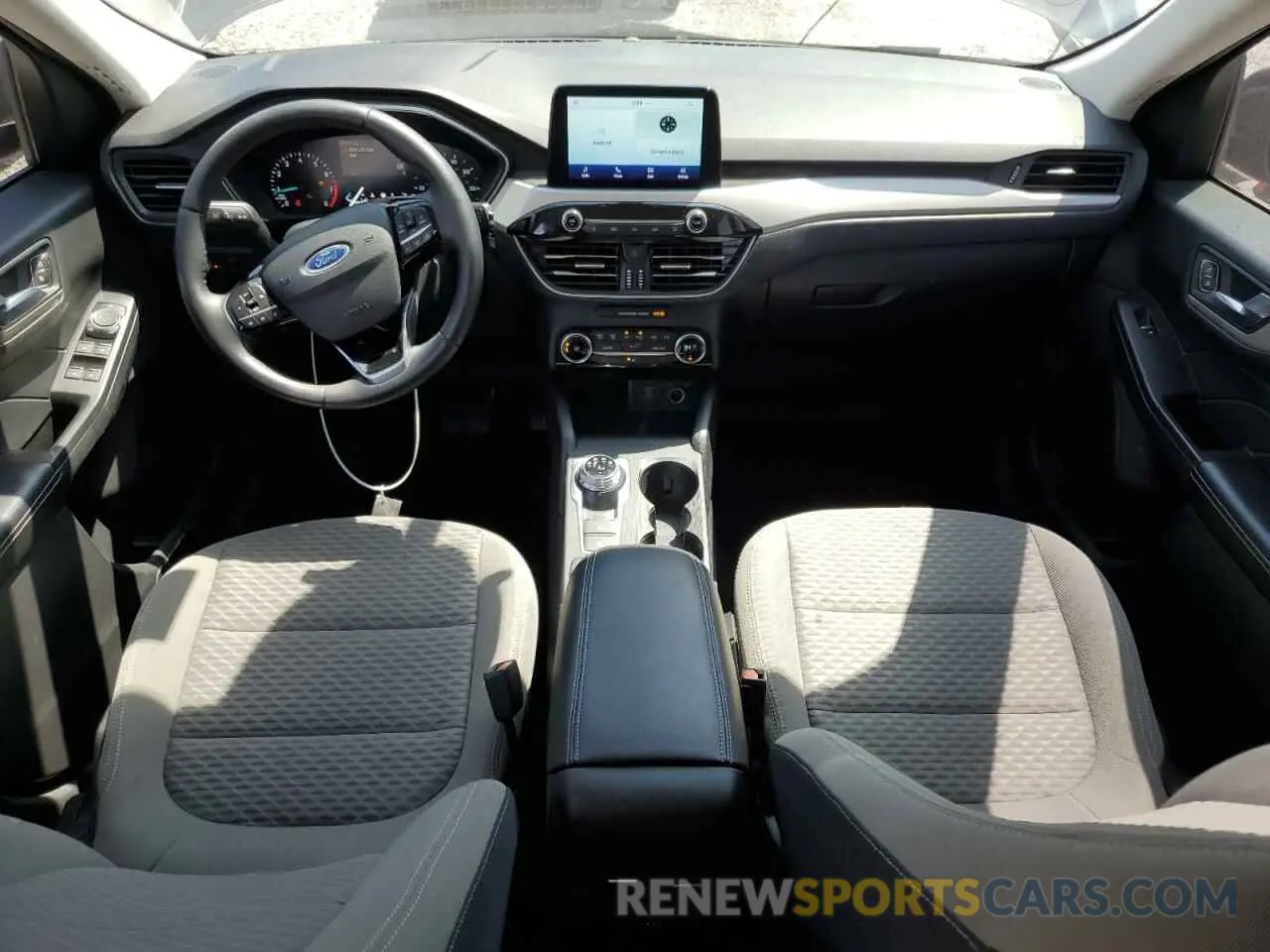8 fotografías del automóvil dañado 1FMCU9G62MUA98569 FORD ESCAPE 2021
