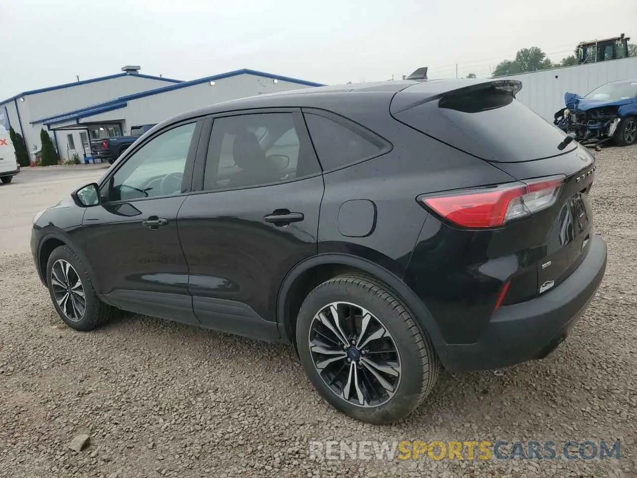 2 fotografías del automóvil dañado 1FMCU9G63MUA20883 FORD ESCAPE 2021