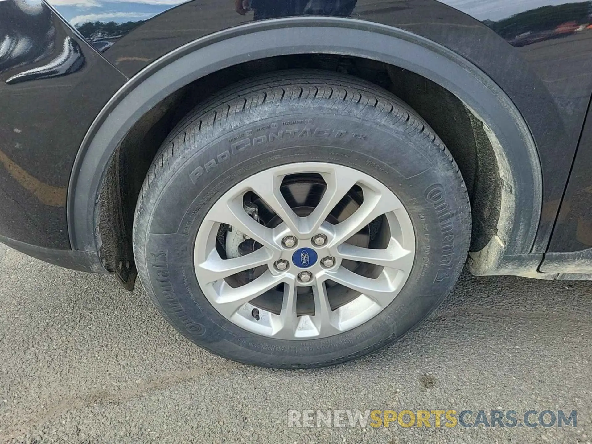 4 fotografías del automóvil dañado 1FMCU9G63MUA74393 FORD ESCAPE 2021