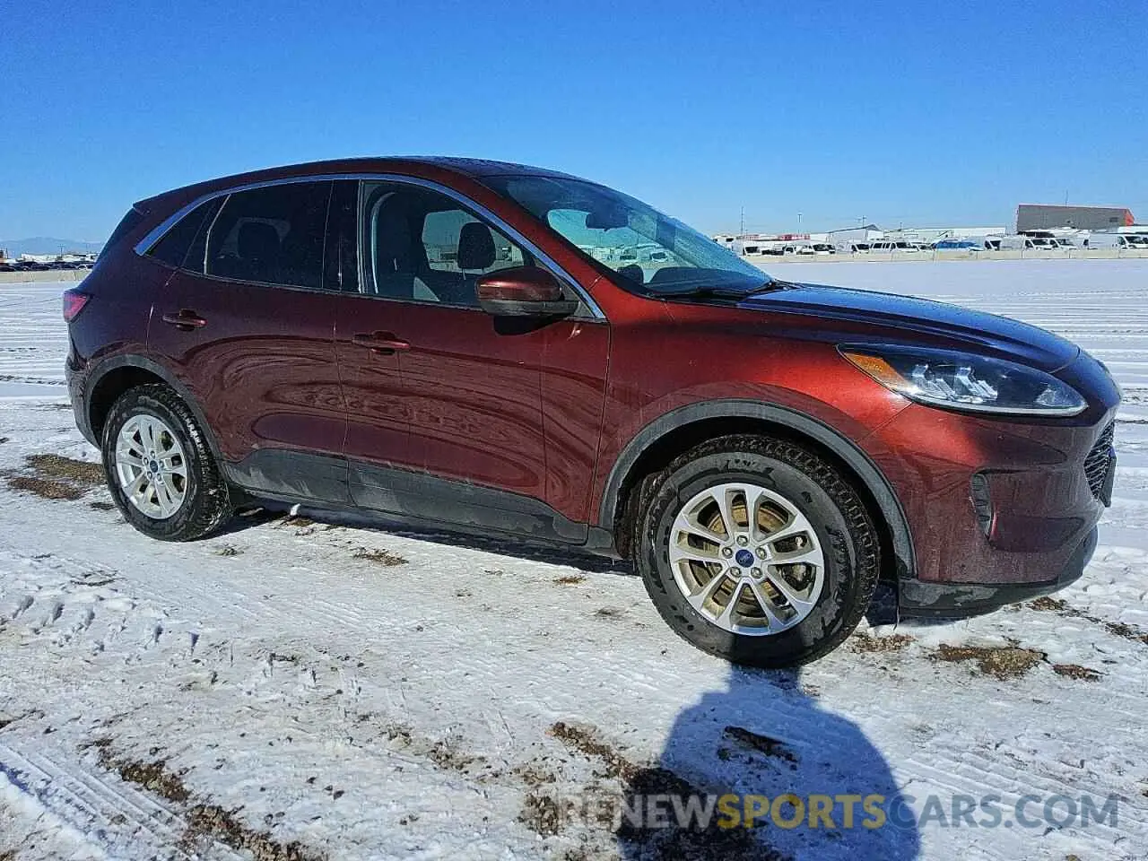 4 fotografías del automóvil dañado 1FMCU9G65MUA86027 FORD ESCAPE 2021