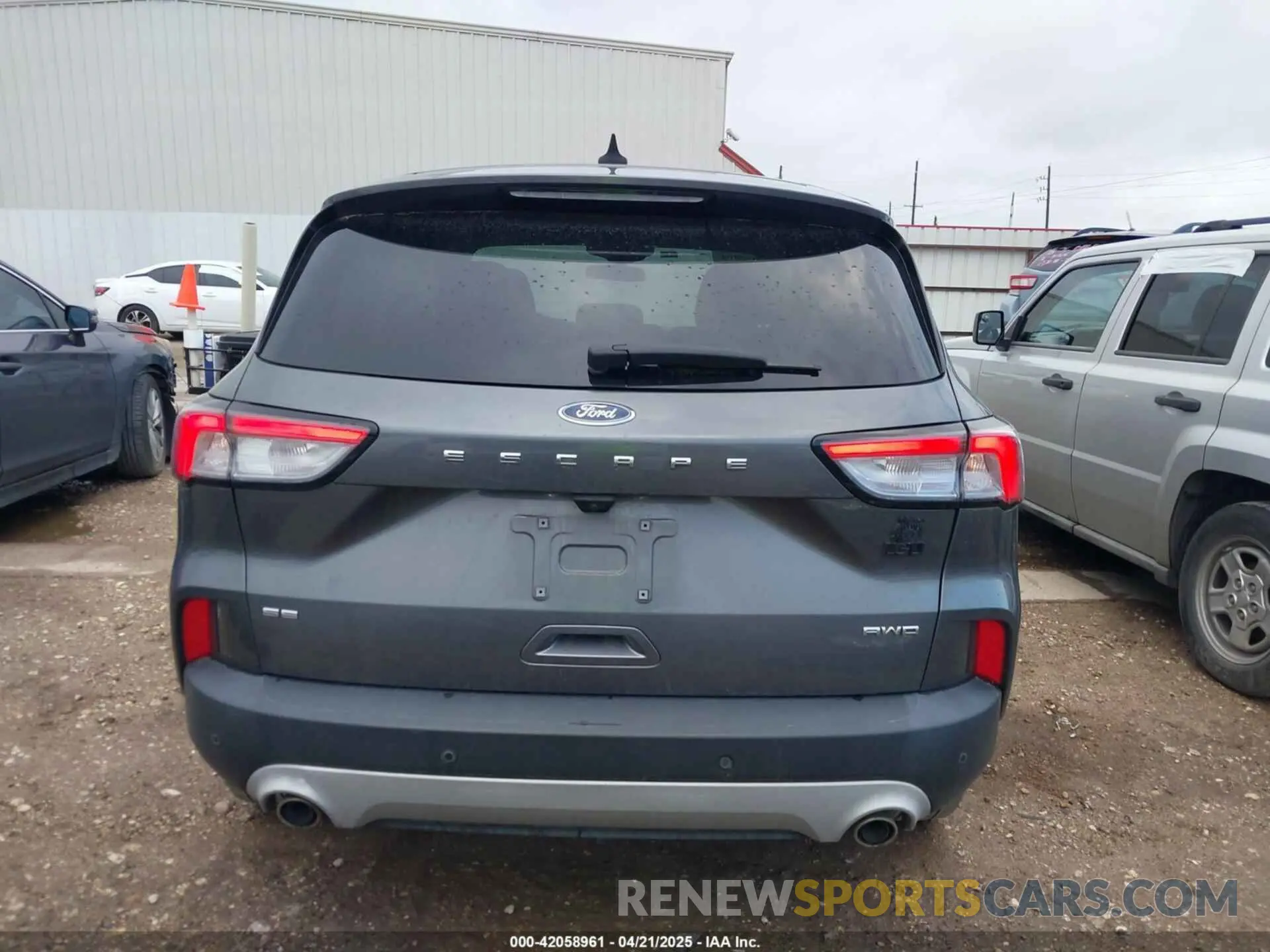 17 fotografías del automóvil dañado 1FMCU9G66MUA37712 FORD ESCAPE 2021