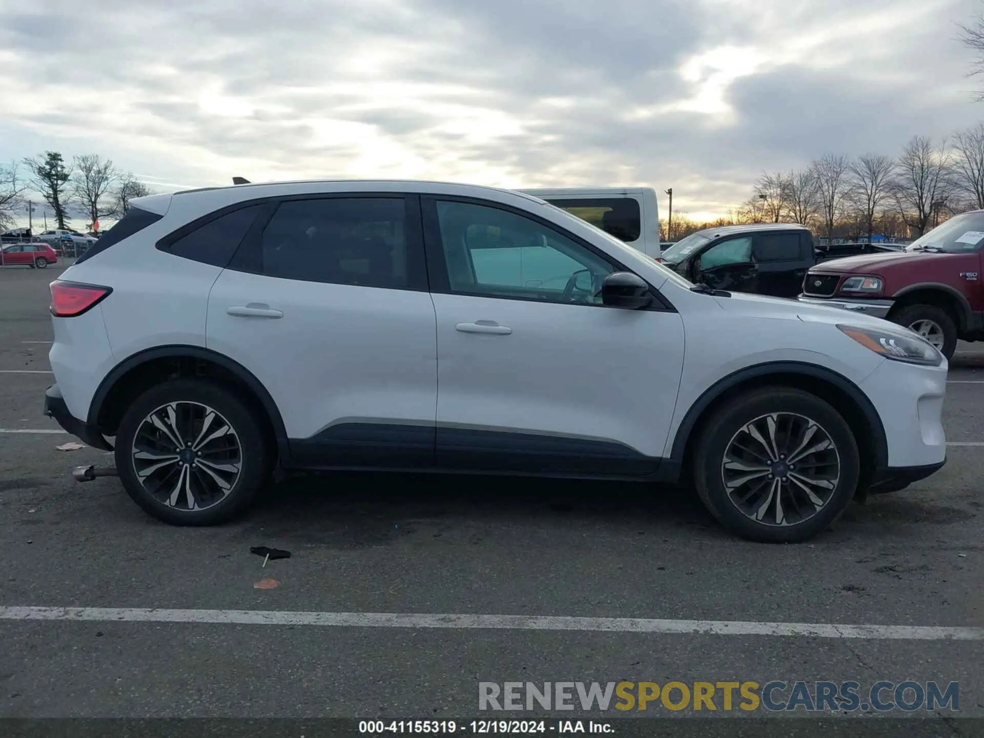 13 fotografías del automóvil dañado 1FMCU9G67MUA29912 FORD ESCAPE 2021