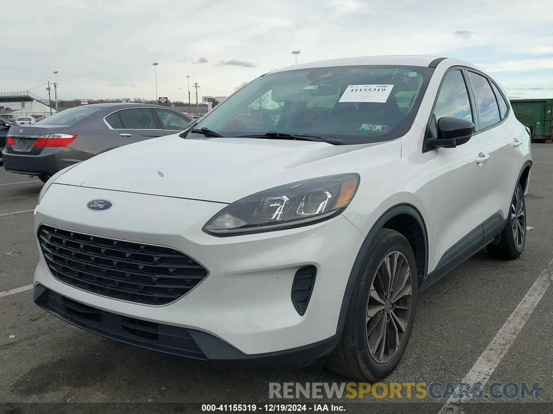2 fotografías del automóvil dañado 1FMCU9G67MUA29912 FORD ESCAPE 2021
