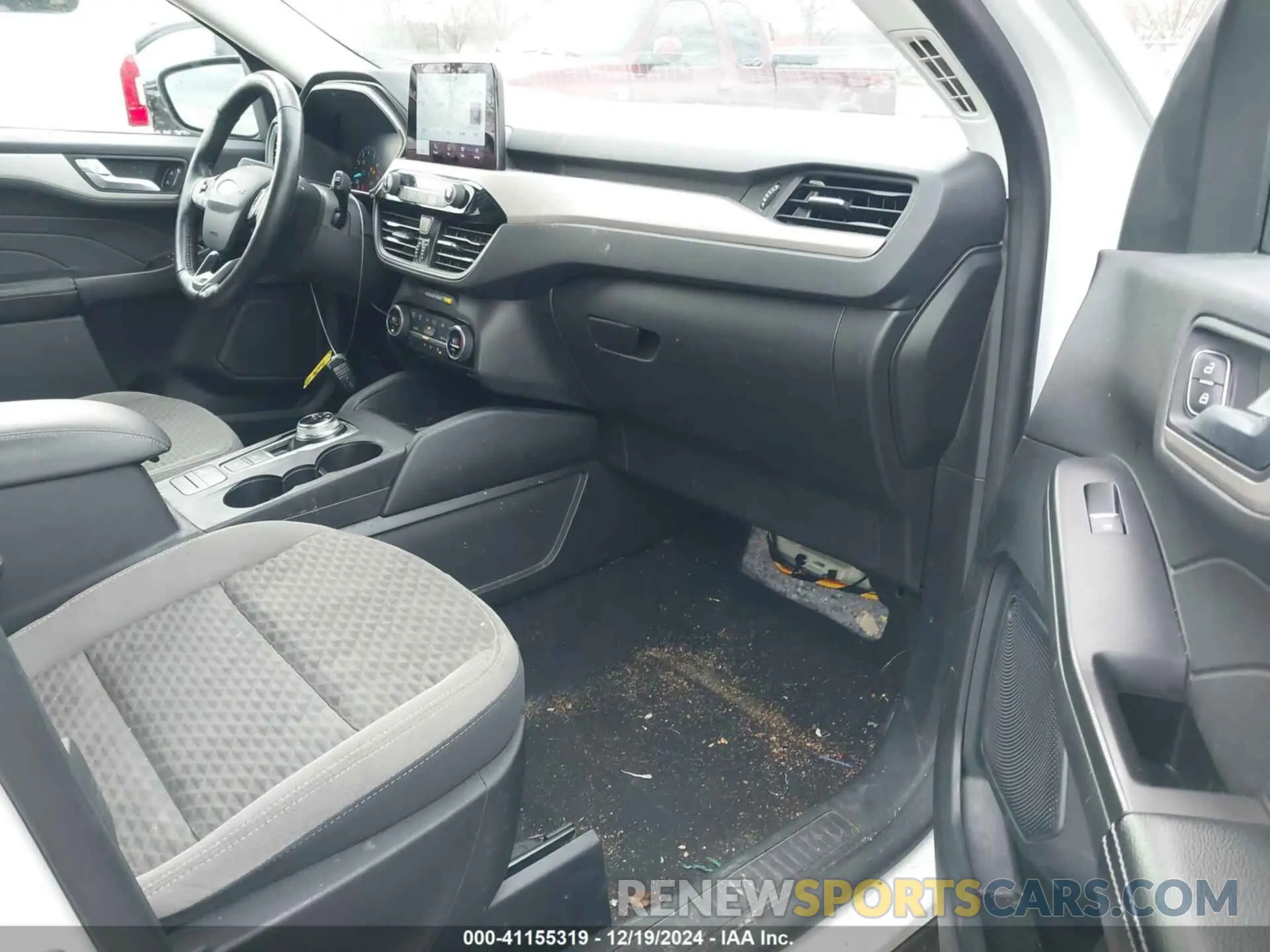 5 fotografías del automóvil dañado 1FMCU9G67MUA29912 FORD ESCAPE 2021