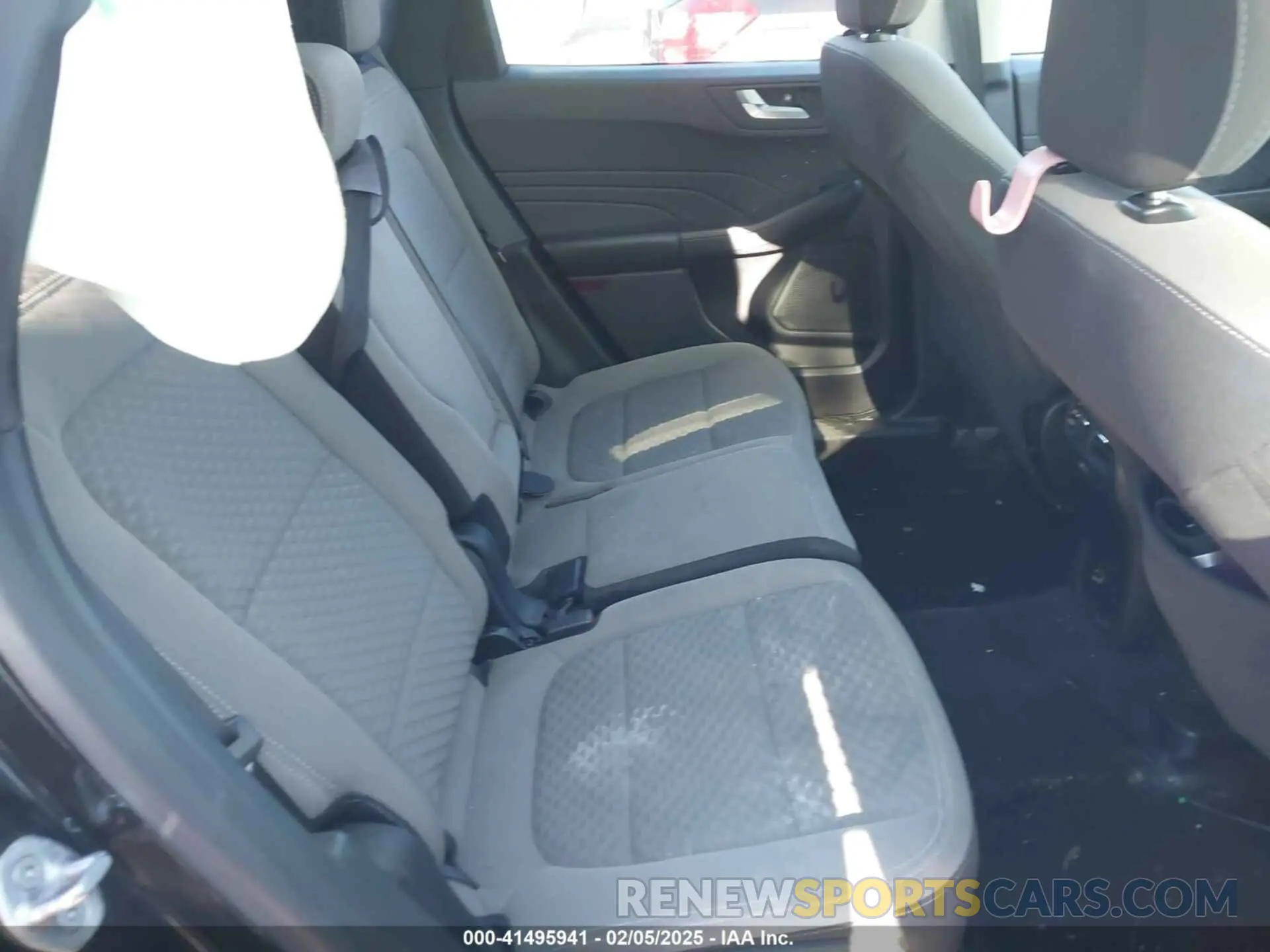 8 fotografías del automóvil dañado 1FMCU9G67MUA37444 FORD ESCAPE 2021