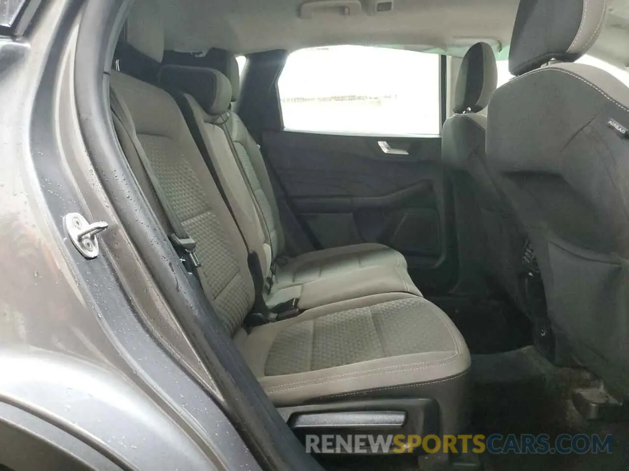 11 fotografías del automóvil dañado 1FMCU9G67MUB09503 FORD ESCAPE 2021