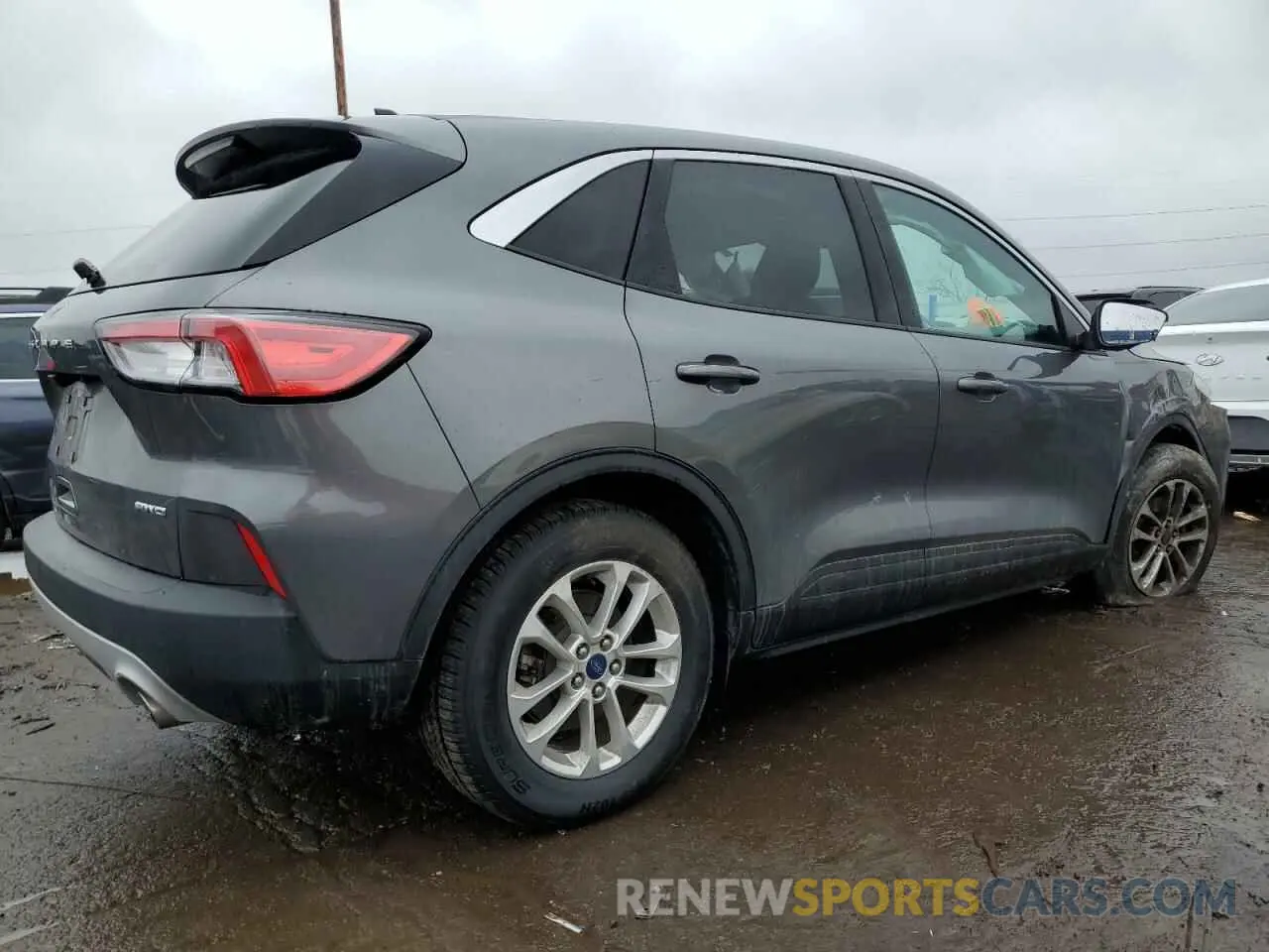 3 fotografías del automóvil dañado 1FMCU9G68MUA12357 FORD ESCAPE 2021