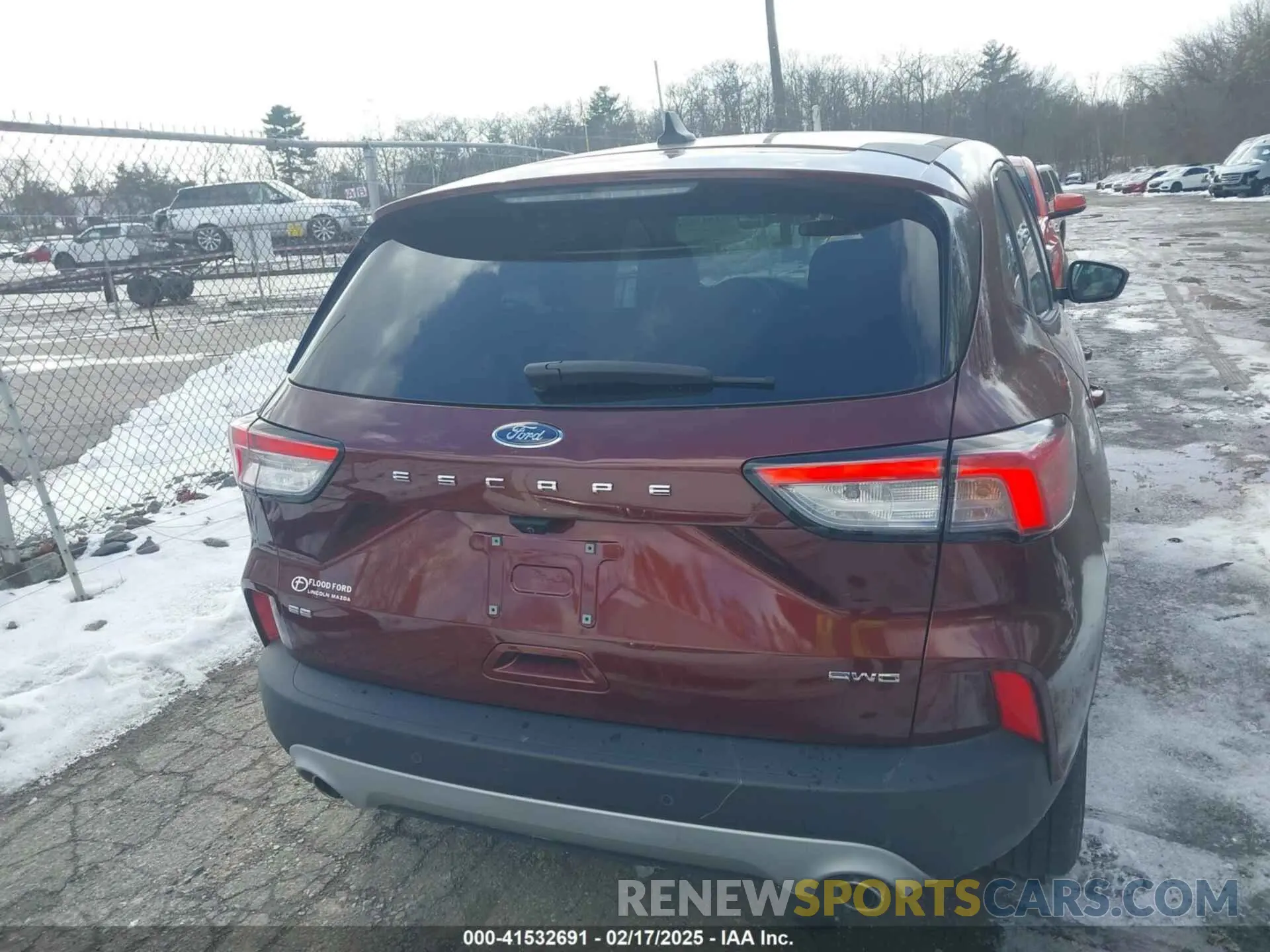 17 fotografías del automóvil dañado 1FMCU9G69MUA08415 FORD ESCAPE 2021