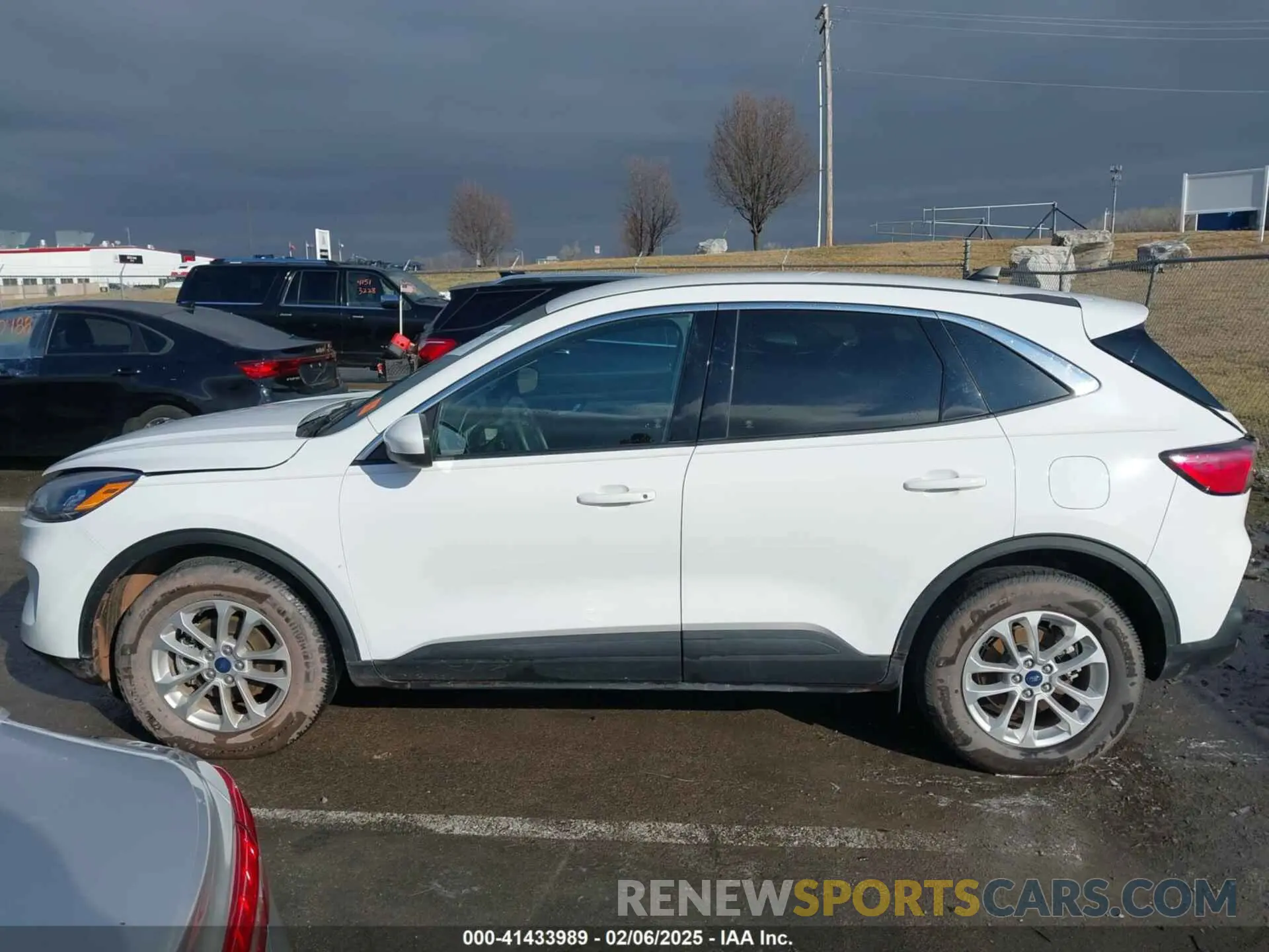 14 fotografías del automóvil dañado 1FMCU9G69MUA84300 FORD ESCAPE 2021