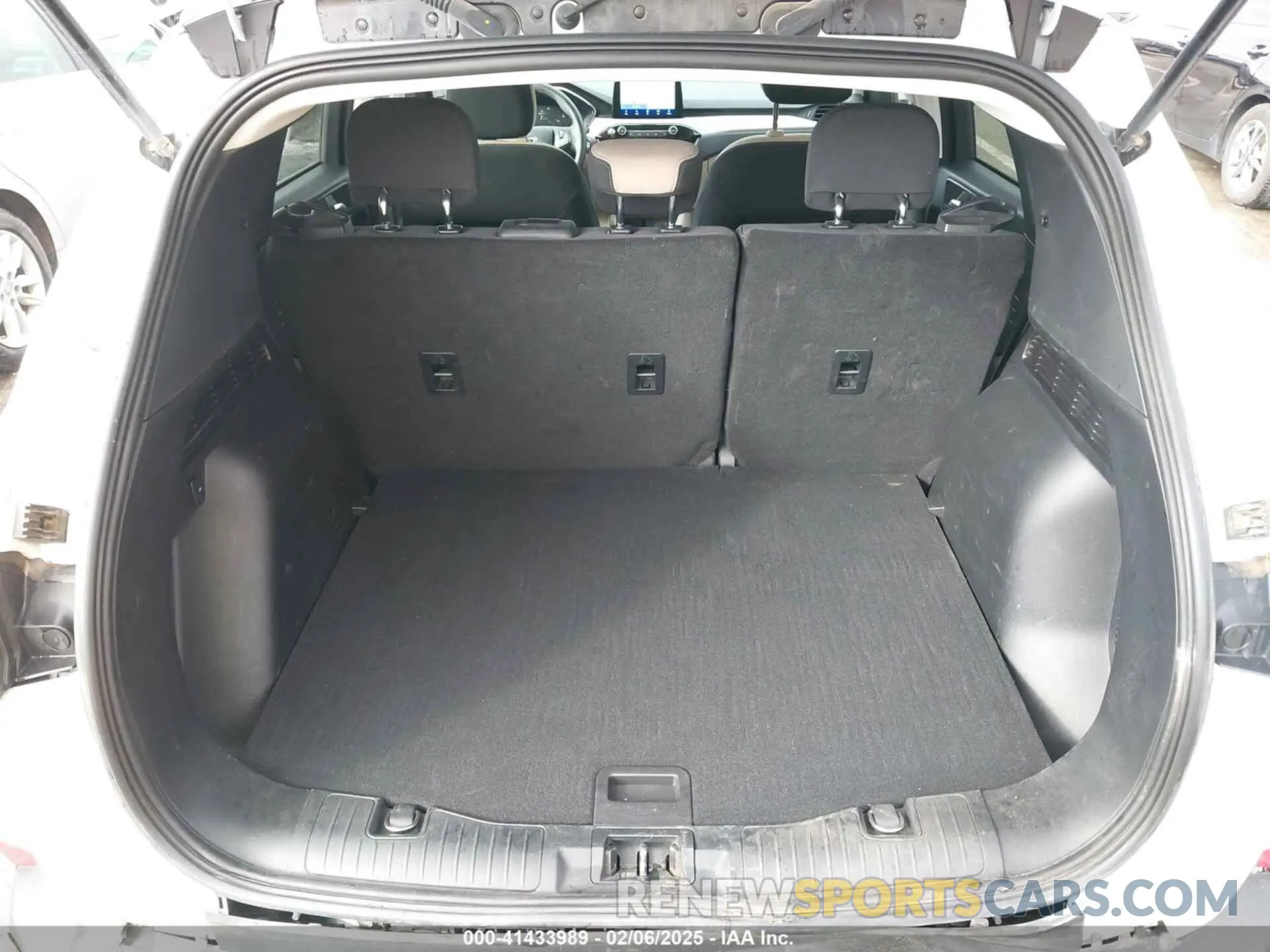 17 fotografías del automóvil dañado 1FMCU9G69MUA84300 FORD ESCAPE 2021