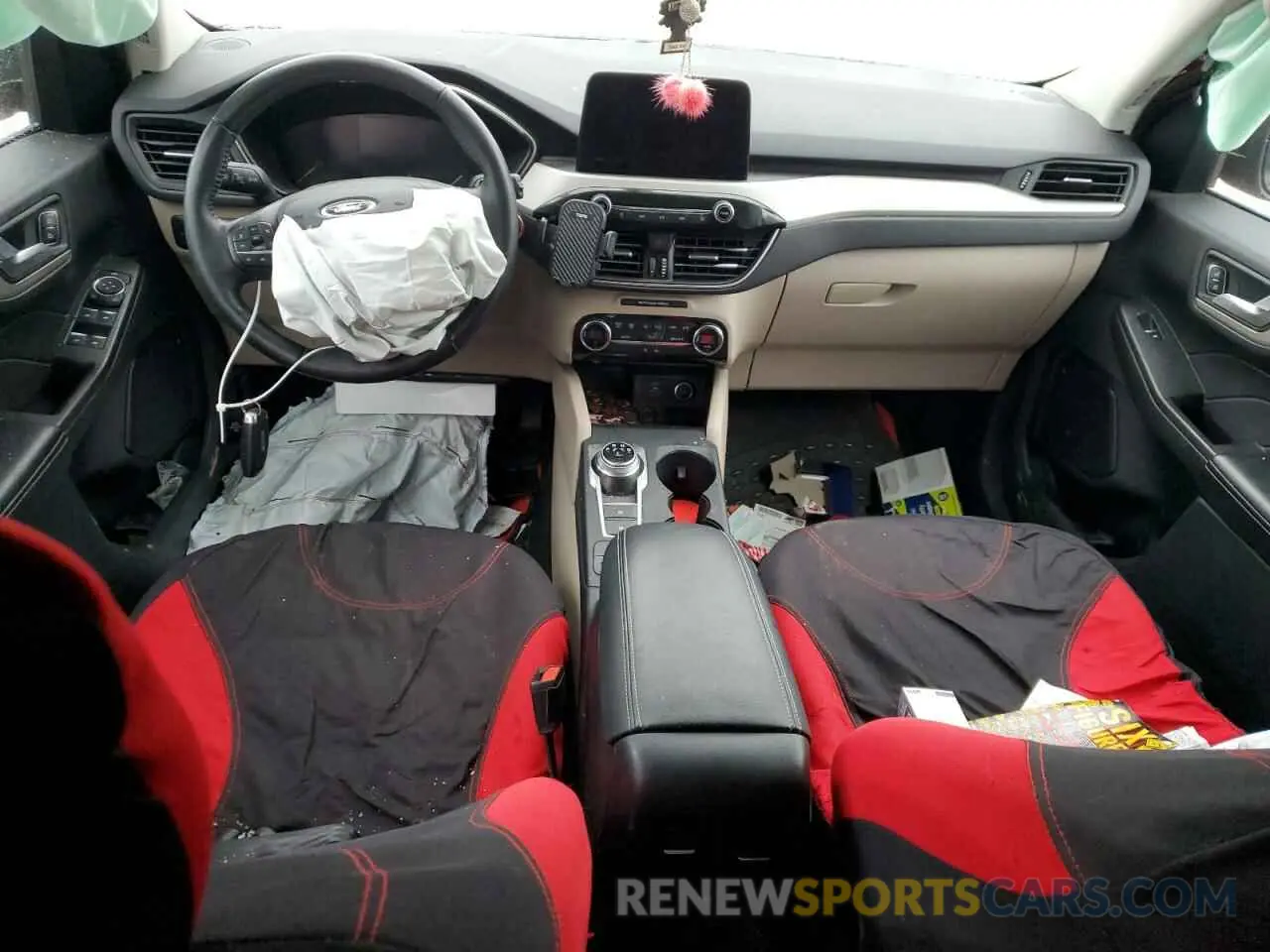 8 fotografías del automóvil dañado 1FMCU9G6XMUA19097 FORD ESCAPE 2021