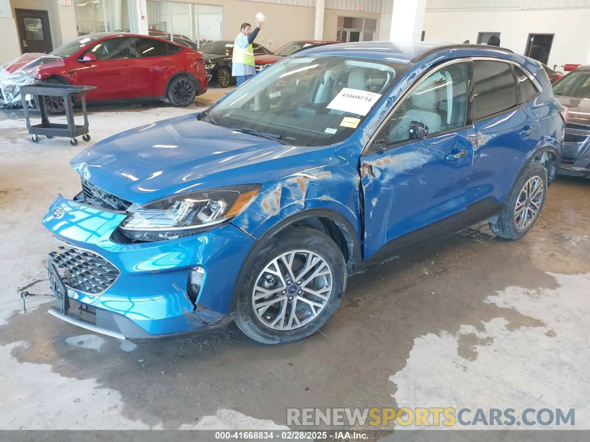 2 fotografías del automóvil dañado 1FMCU9H60MUA56545 FORD ESCAPE 2021