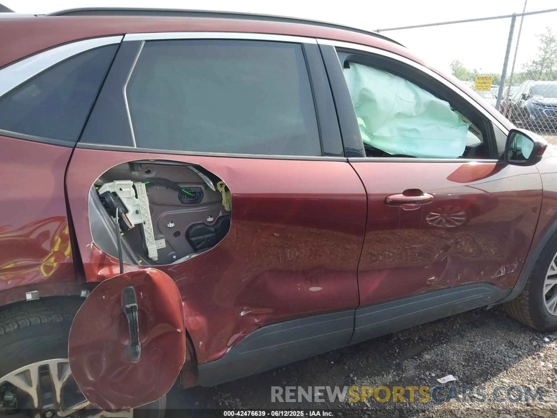 14 fotografías del automóvil dañado 1FMCU9H60MUA61602 FORD ESCAPE 2021