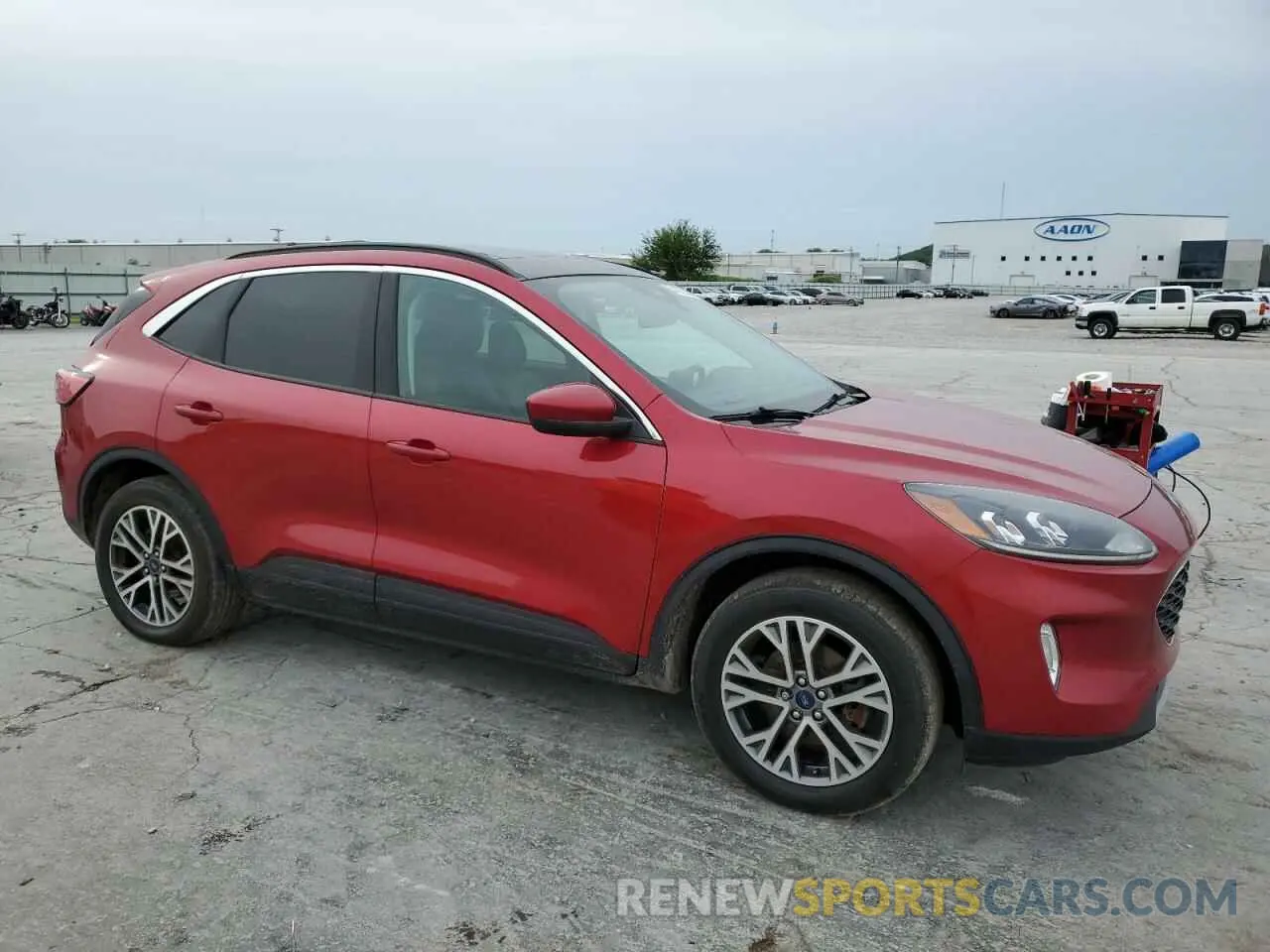4 fotografías del automóvil dañado 1FMCU9H62MUB26952 FORD ESCAPE 2021