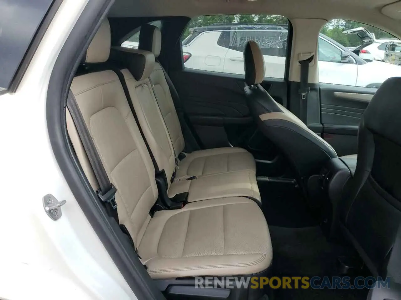 11 fotografías del automóvil dañado 1FMCU9H64MUA51025 FORD ESCAPE 2021