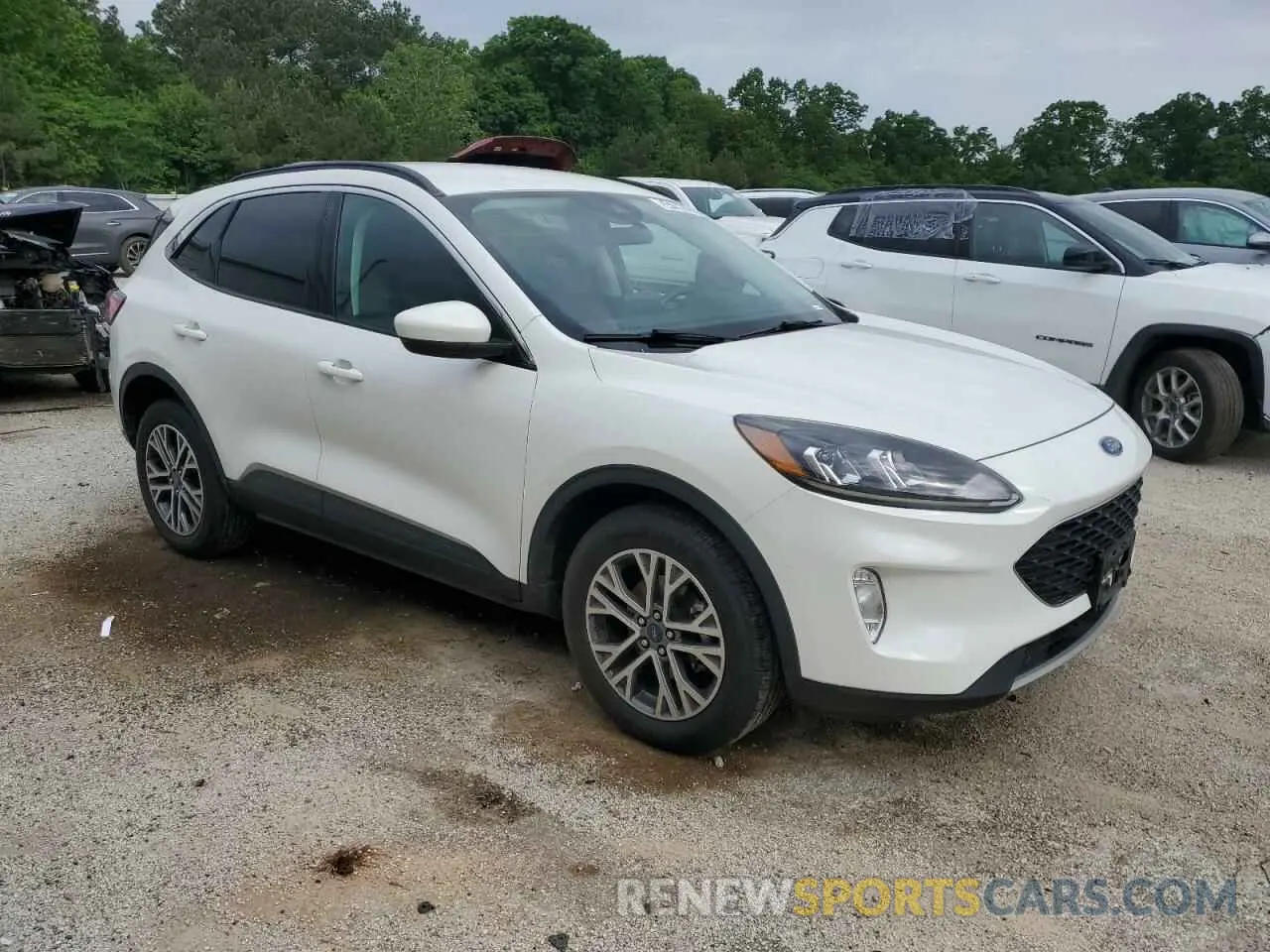 4 fotografías del automóvil dañado 1FMCU9H64MUA51025 FORD ESCAPE 2021