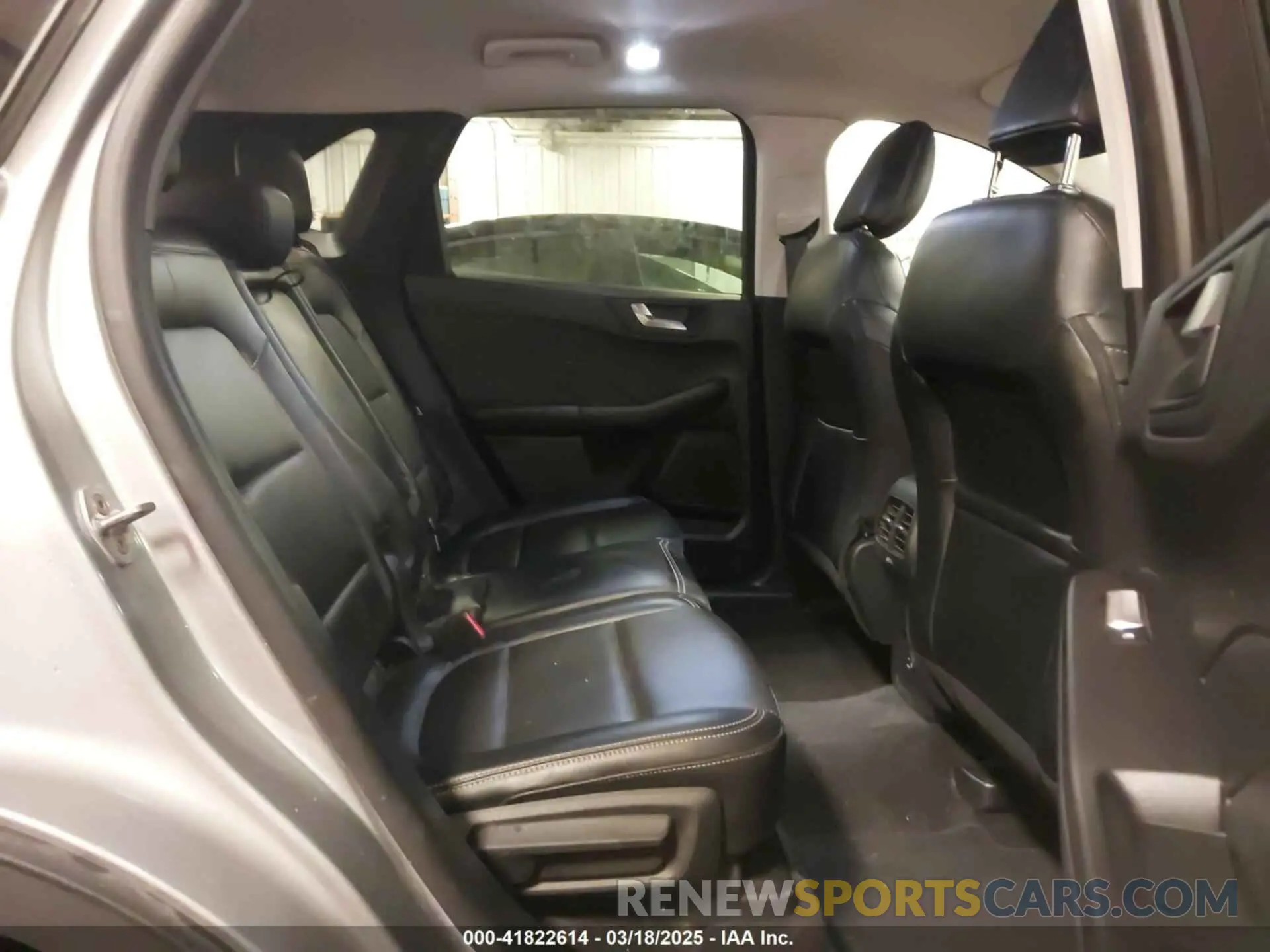 8 fotografías del automóvil dañado 1FMCU9H67MUA48975 FORD ESCAPE 2021