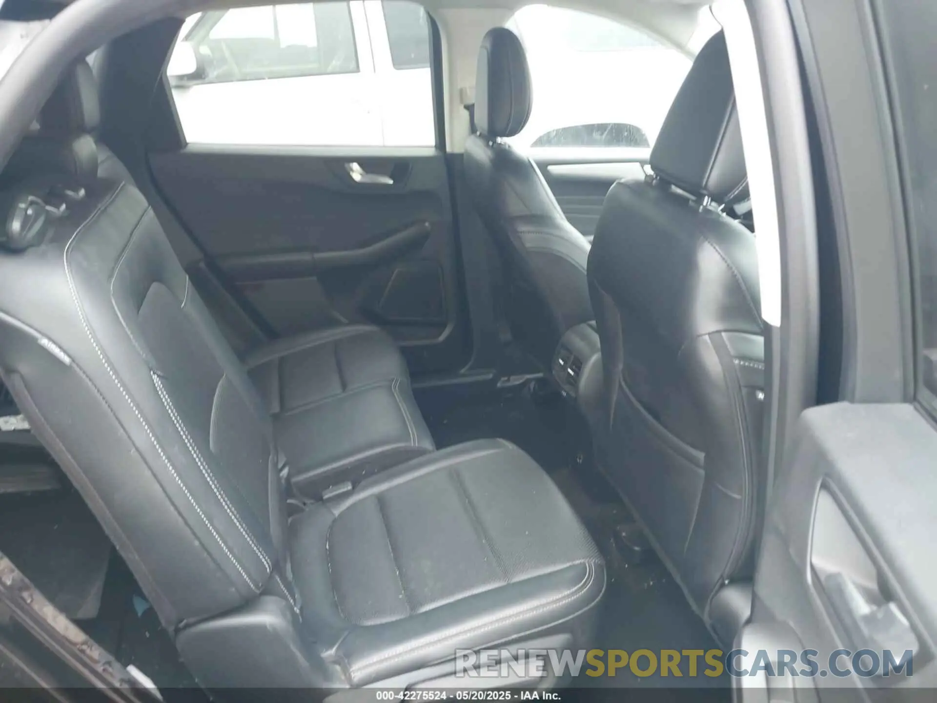 8 fotografías del automóvil dañado 1FMCU9H67MUA64335 FORD ESCAPE 2021