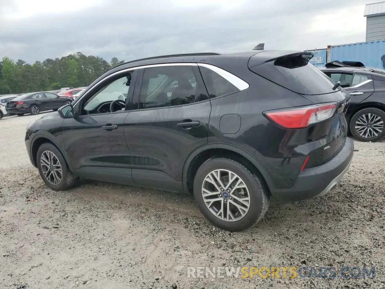 2 fotografías del automóvil dañado 1FMCU9H67MUA65808 FORD ESCAPE 2021