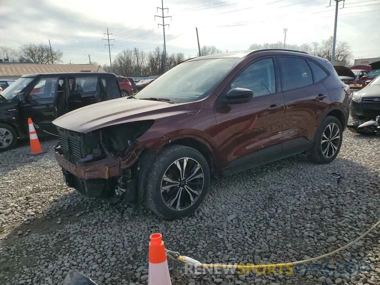 1 fotografías del automóvil dañado 1FMCU9H94MUB31273 FORD ESCAPE 2021