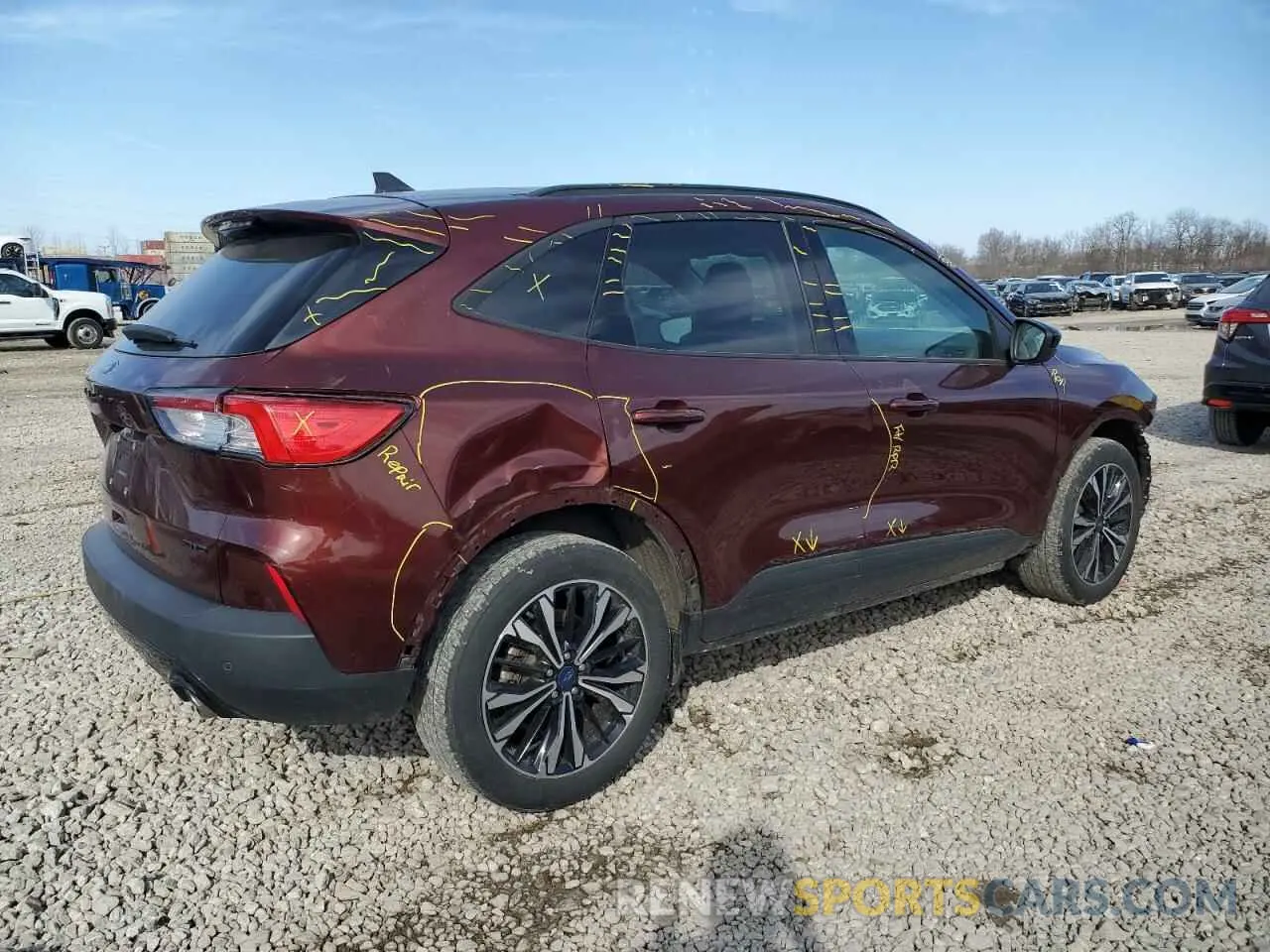 3 fotografías del automóvil dañado 1FMCU9H94MUB31273 FORD ESCAPE 2021