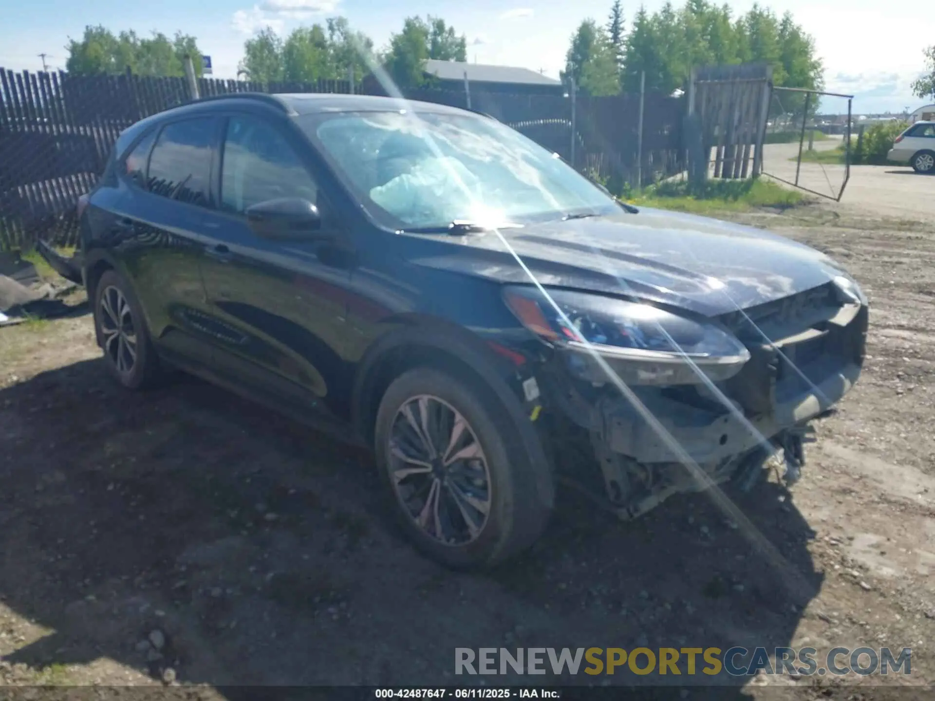 1 fotografías del automóvil dañado 1FMCU9H97MUB17707 FORD ESCAPE 2021