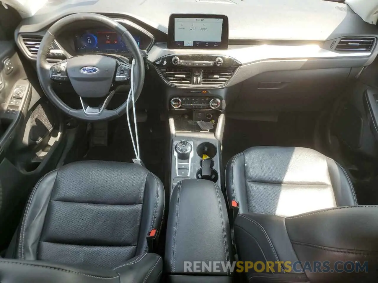 8 fotografías del automóvil dañado 1FMCU9J90MUA58073 FORD ESCAPE 2021