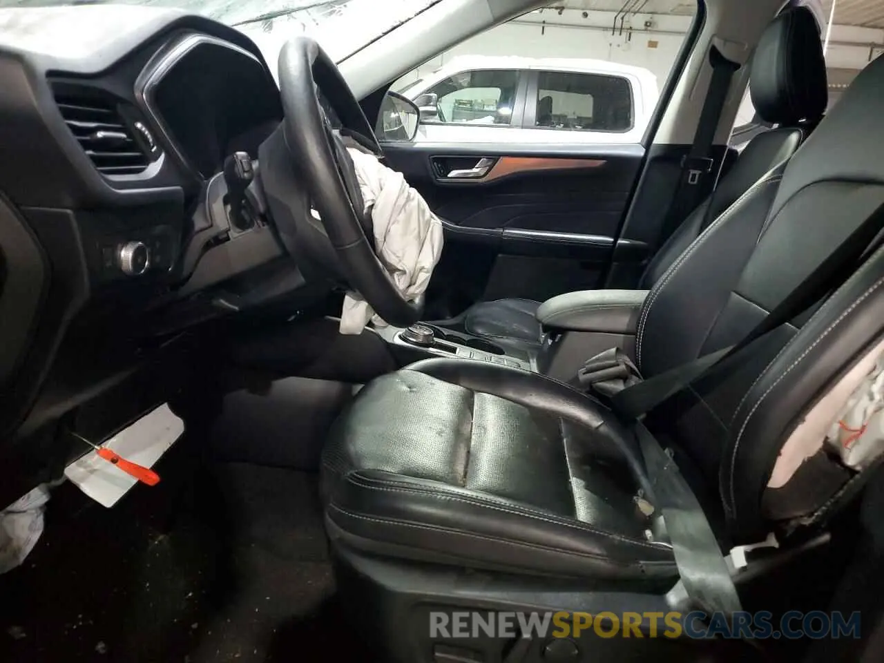 7 fotografías del automóvil dañado 1FMCU9J91MUA57451 FORD ESCAPE 2021