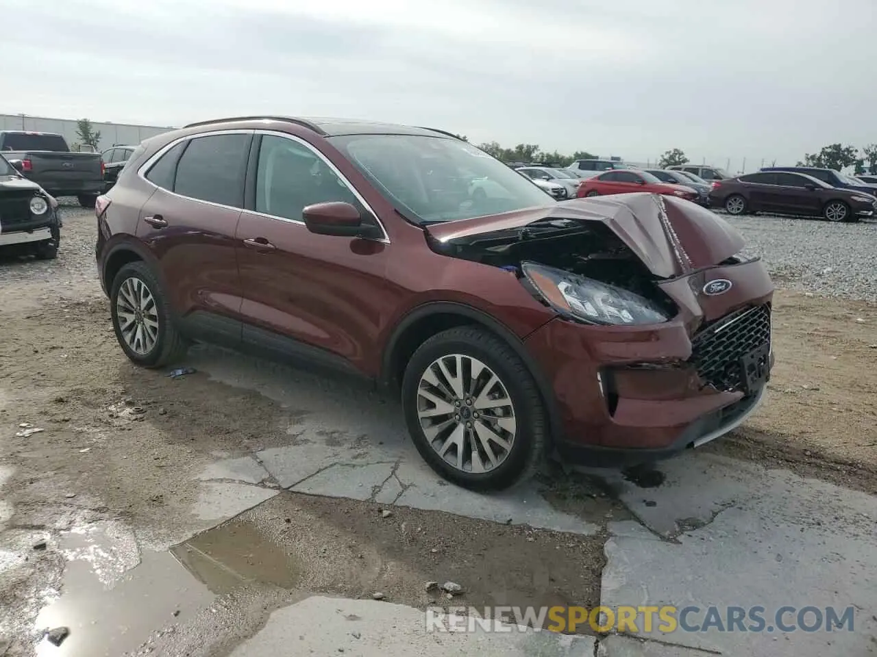 4 fotografías del automóvil dañado 1FMCU9J91MUA79093 FORD ESCAPE 2021