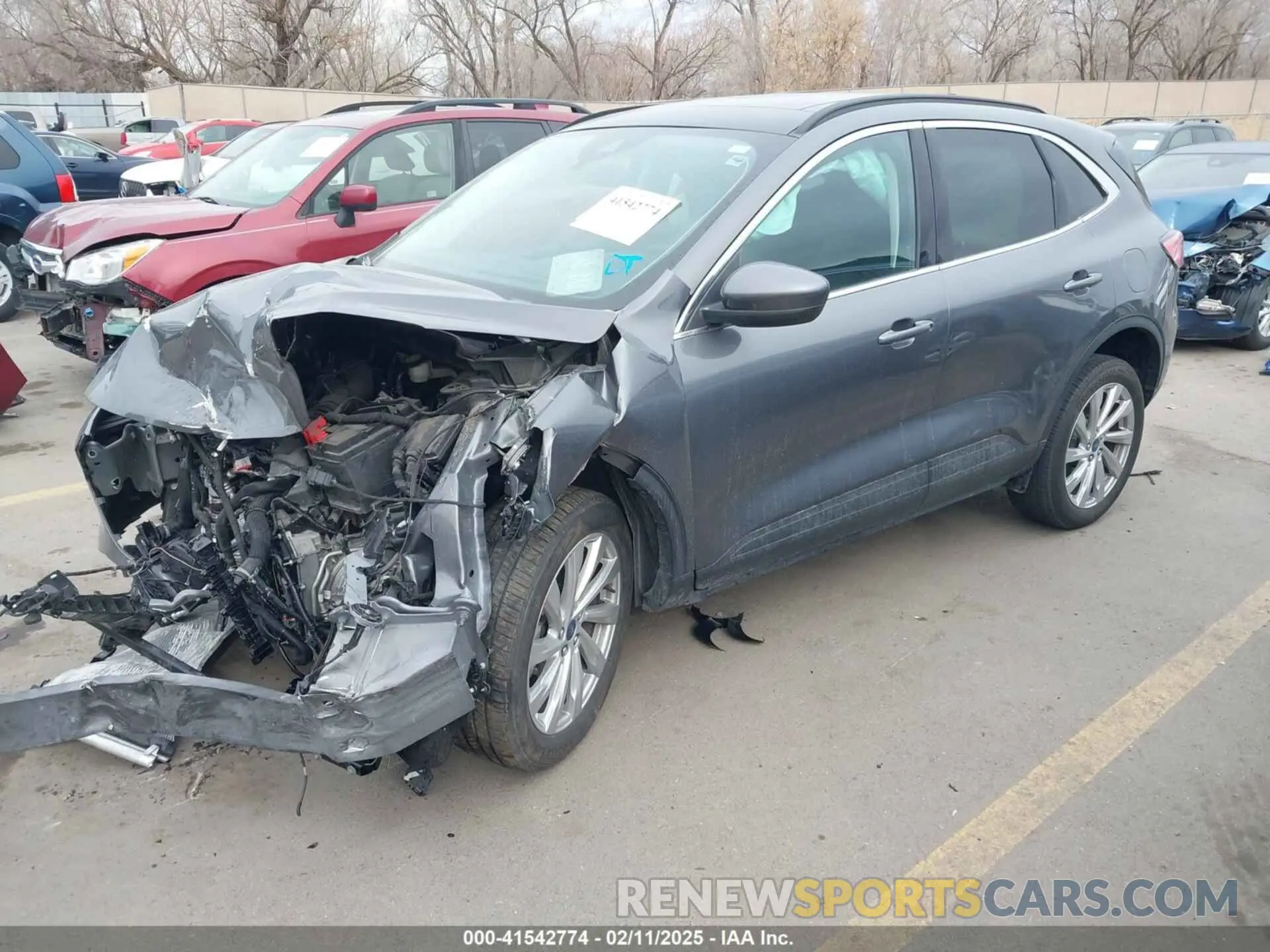 2 fotografías del automóvil dañado 1FMCU9J92MUA27097 FORD ESCAPE 2021