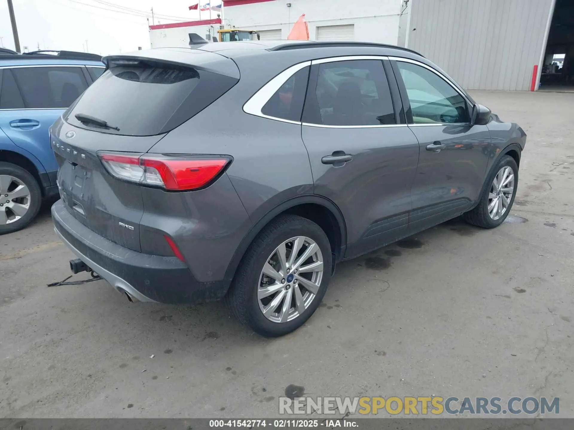 4 fotografías del automóvil dañado 1FMCU9J92MUA27097 FORD ESCAPE 2021