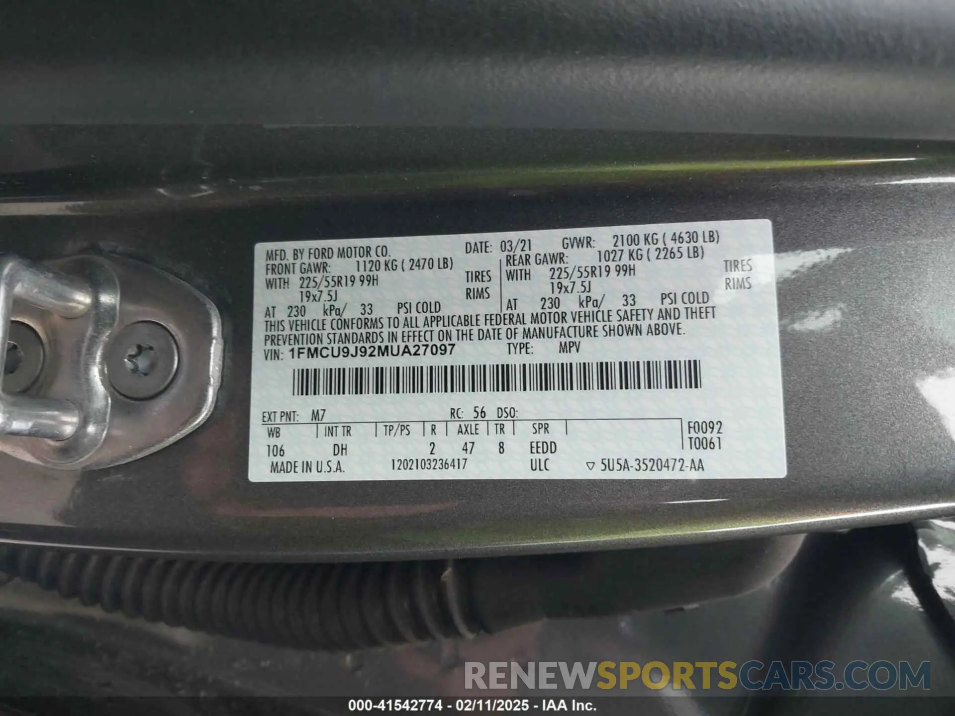 9 fotografías del automóvil dañado 1FMCU9J92MUA27097 FORD ESCAPE 2021
