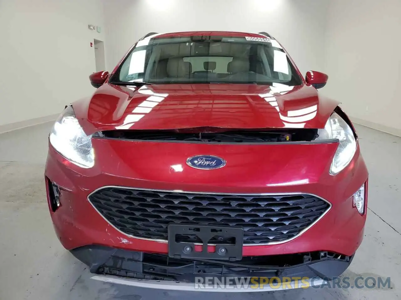 5 fotografías del automóvil dañado 1FMCU9J92MUA58608 FORD ESCAPE 2021