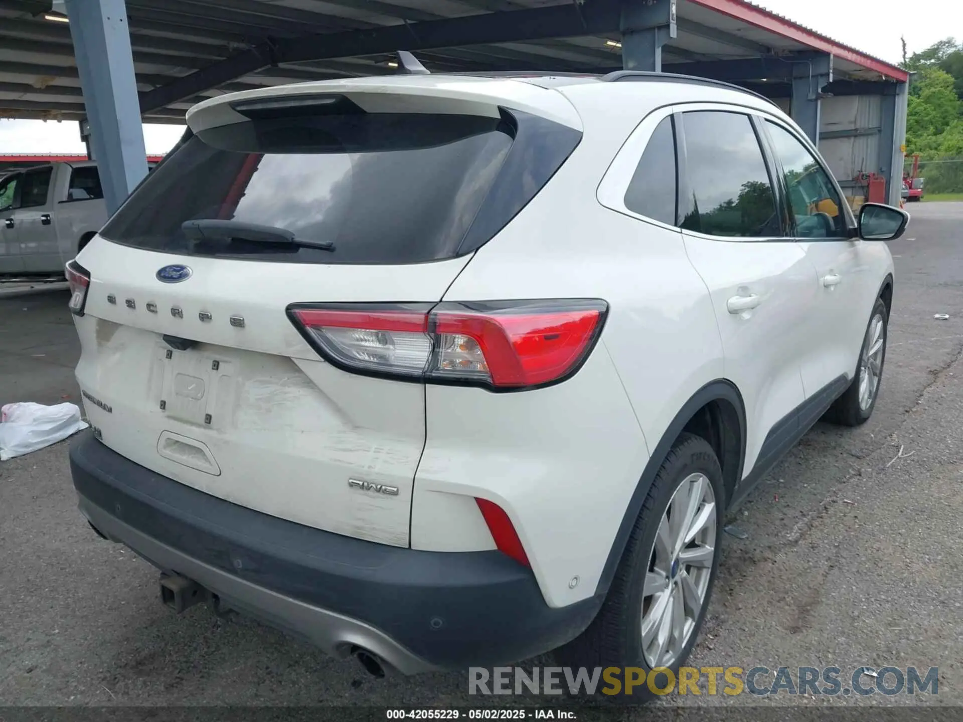 4 fotografías del automóvil dañado 1FMCU9J93MUA36648 FORD ESCAPE 2021
