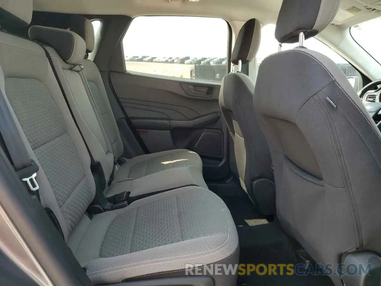 11 fotografías del automóvil dañado 1FMCU0BZ2NUA27161 FORD ESCAPE 2022