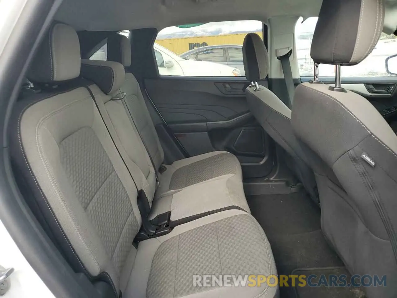 11 fotografías del automóvil dañado 1FMCU0BZ4NUA80783 FORD ESCAPE 2022