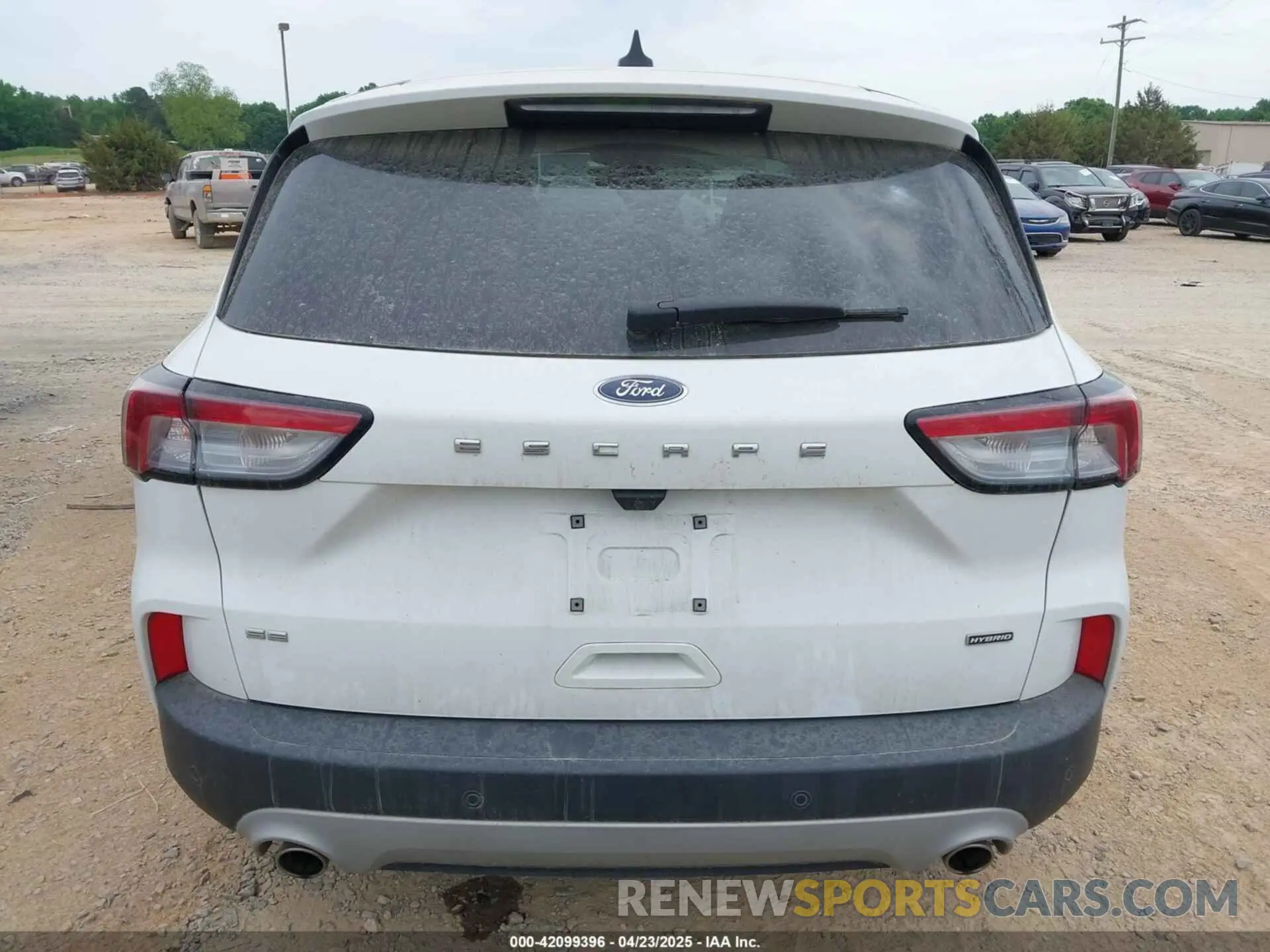 17 fotografías del automóvil dañado 1FMCU0BZ5NUA66830 FORD ESCAPE 2022