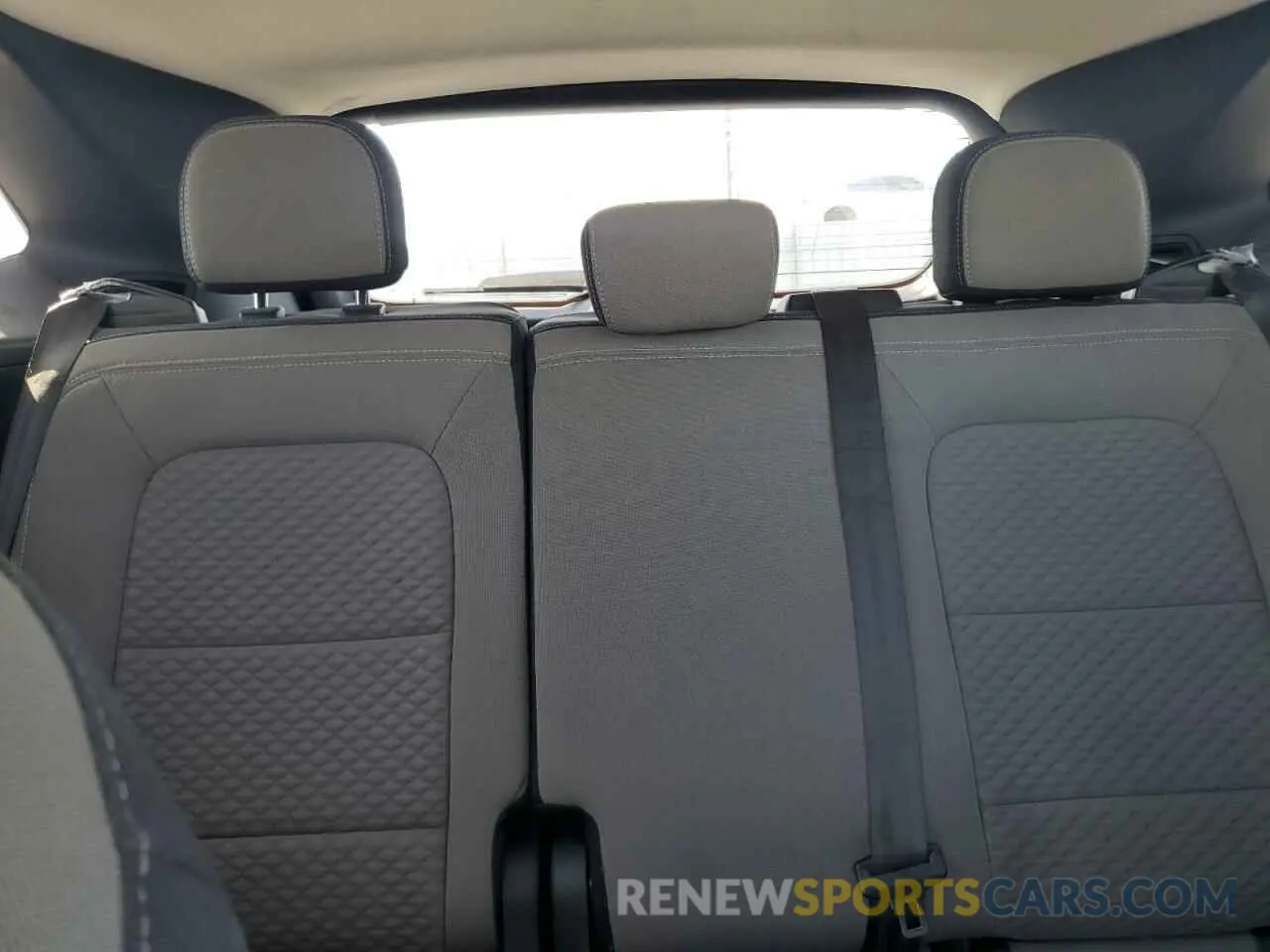 10 fotografías del automóvil dañado 1FMCU0BZ9NUA28338 FORD ESCAPE 2022