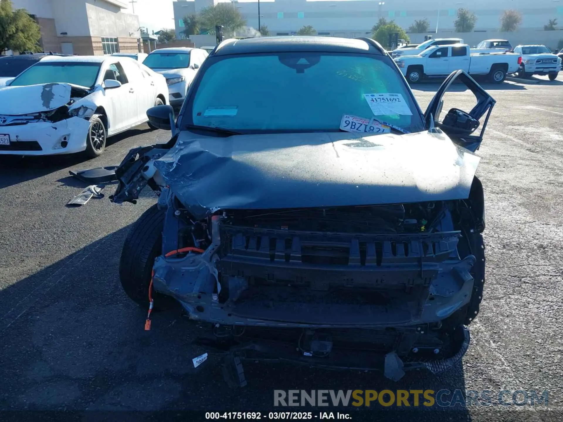 12 fotografías del automóvil dañado 1FMCU0BZ9NUA28596 FORD ESCAPE 2022