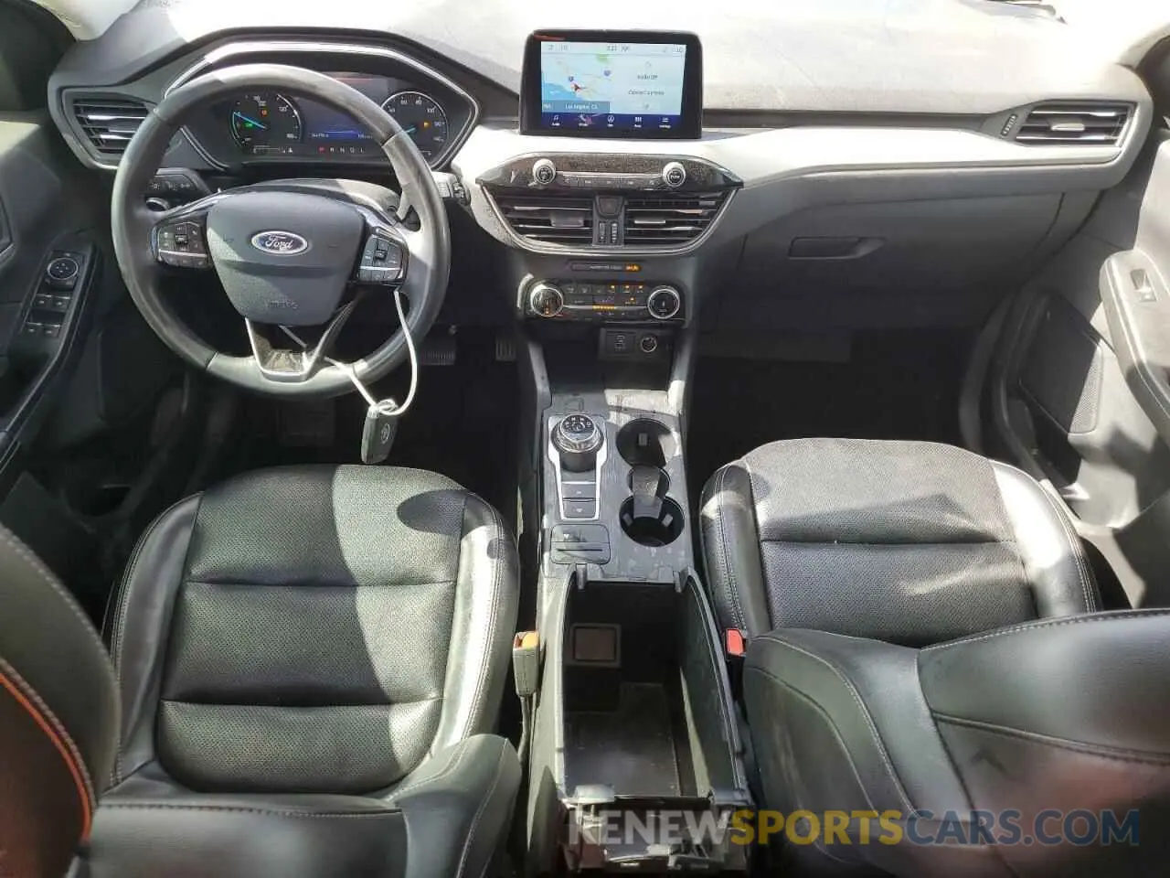 8 fotografías del automóvil dañado 1FMCU0CZ2NUA16871 FORD ESCAPE 2022